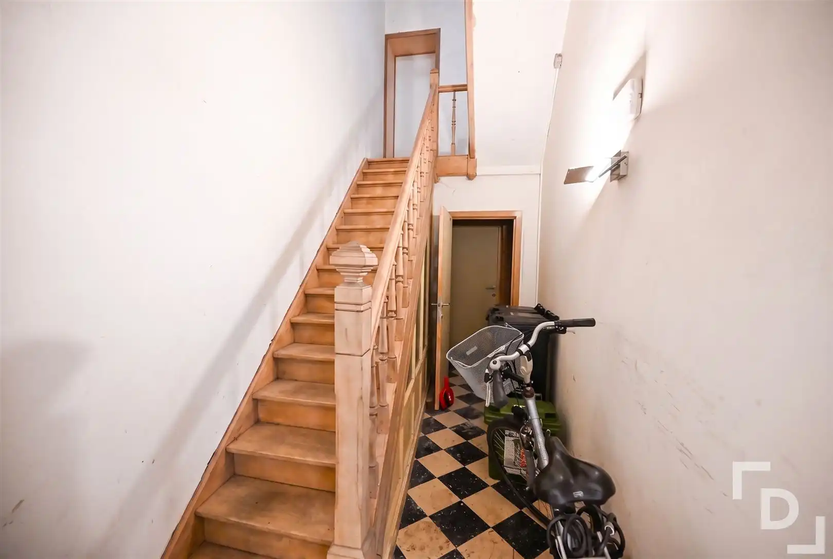 Lichtrijke duplex op een boogscheut van de Menenpoort foto 21