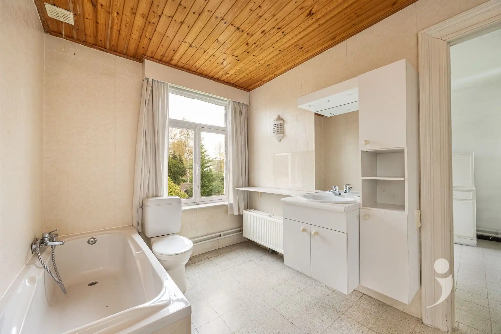 Statige woning op een mooi perceel! foto 16