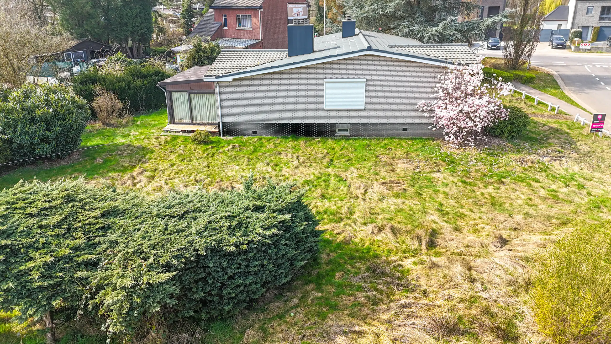 Rustig gelegen bungalow op zeer ruim perceel in Heusden! foto 53