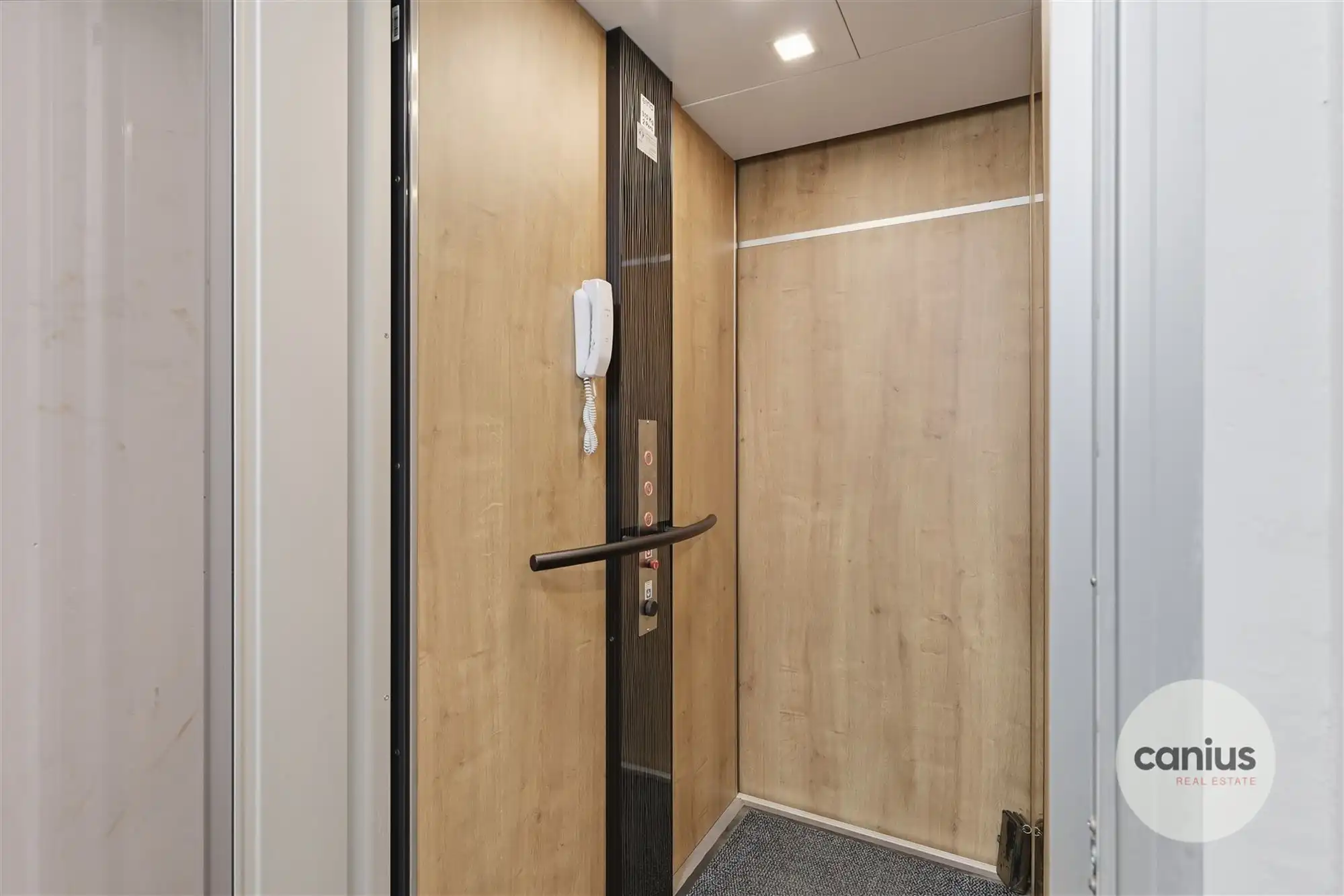 STIJLVOLLE, ENERGIEZUINIGE WONING MET LIFT, 3 SLAAPKAMERS EN PRACHTIGE TUIN NABIJ CENTRUM LANDEN foto 24