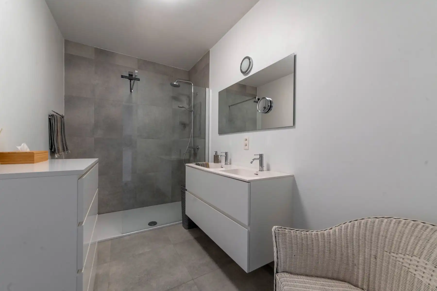 Instapklaar appartement met twee slaapkamers en autostaanplaats.&nbsp; foto 8