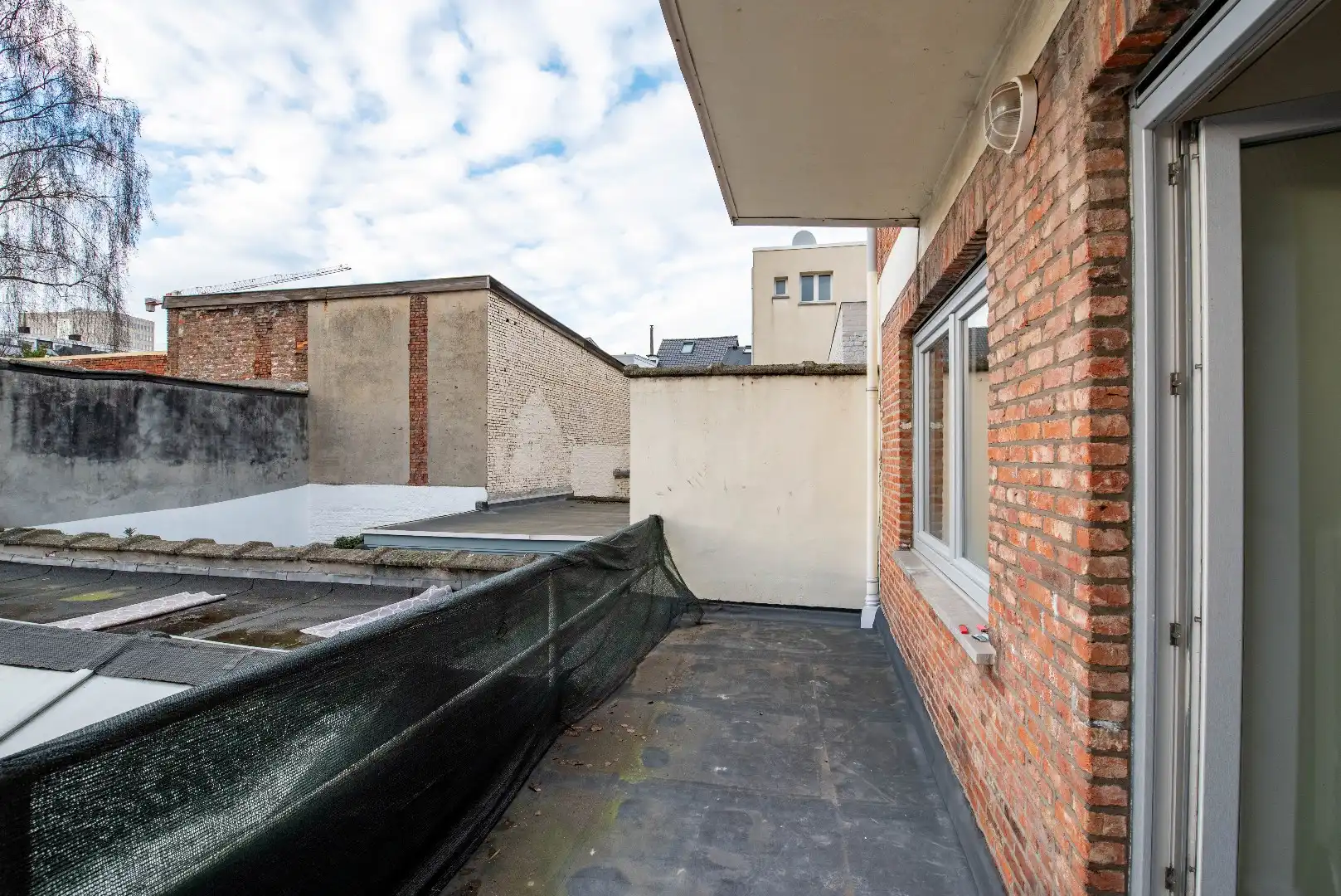 Volledig gerenoveerd appartement met 2 slk en terras foto 14