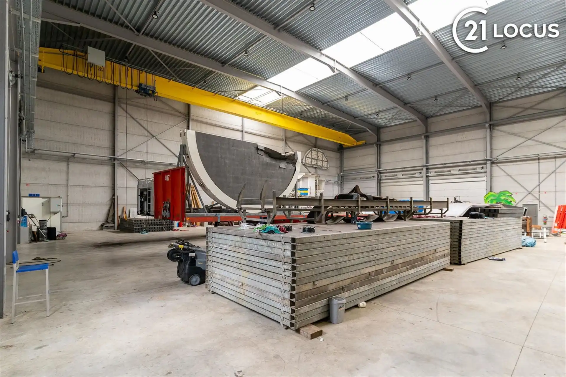 Ruim Magazijn/opslagplaats (850 m²) te Huur in Beveren foto 4