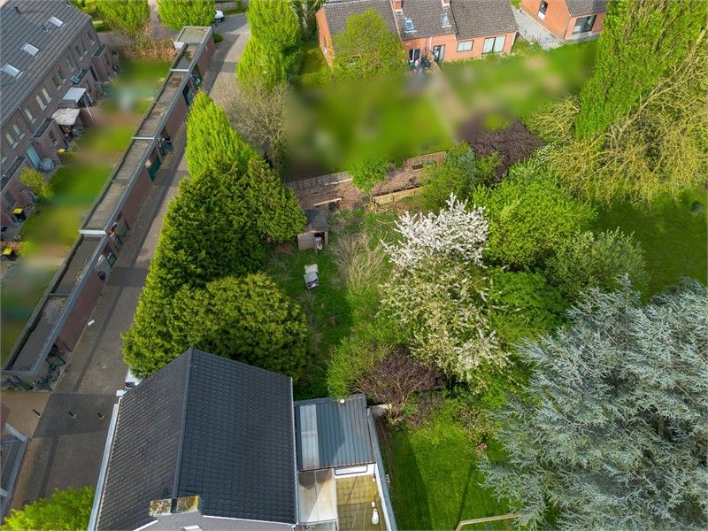 BOUWGROND GESCHIKT VOOR HALFOPEN BEBOUWING GELEGEN IN ATTENHOVEN foto 6