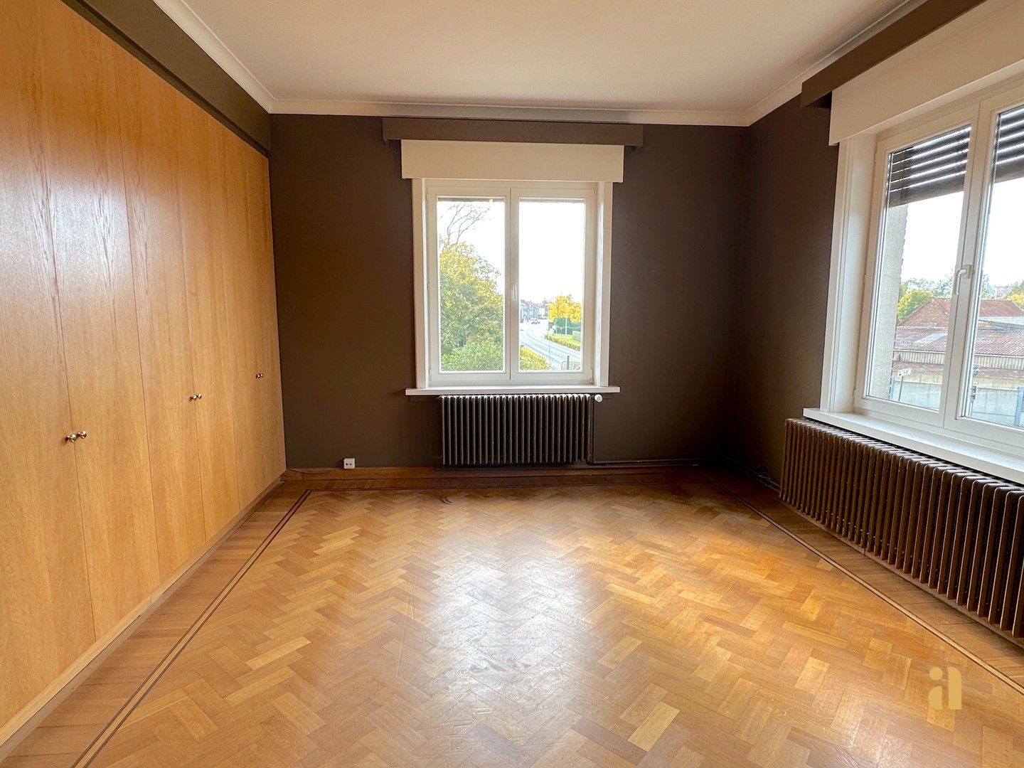 Te huur: royale woning met zwembad foto 25