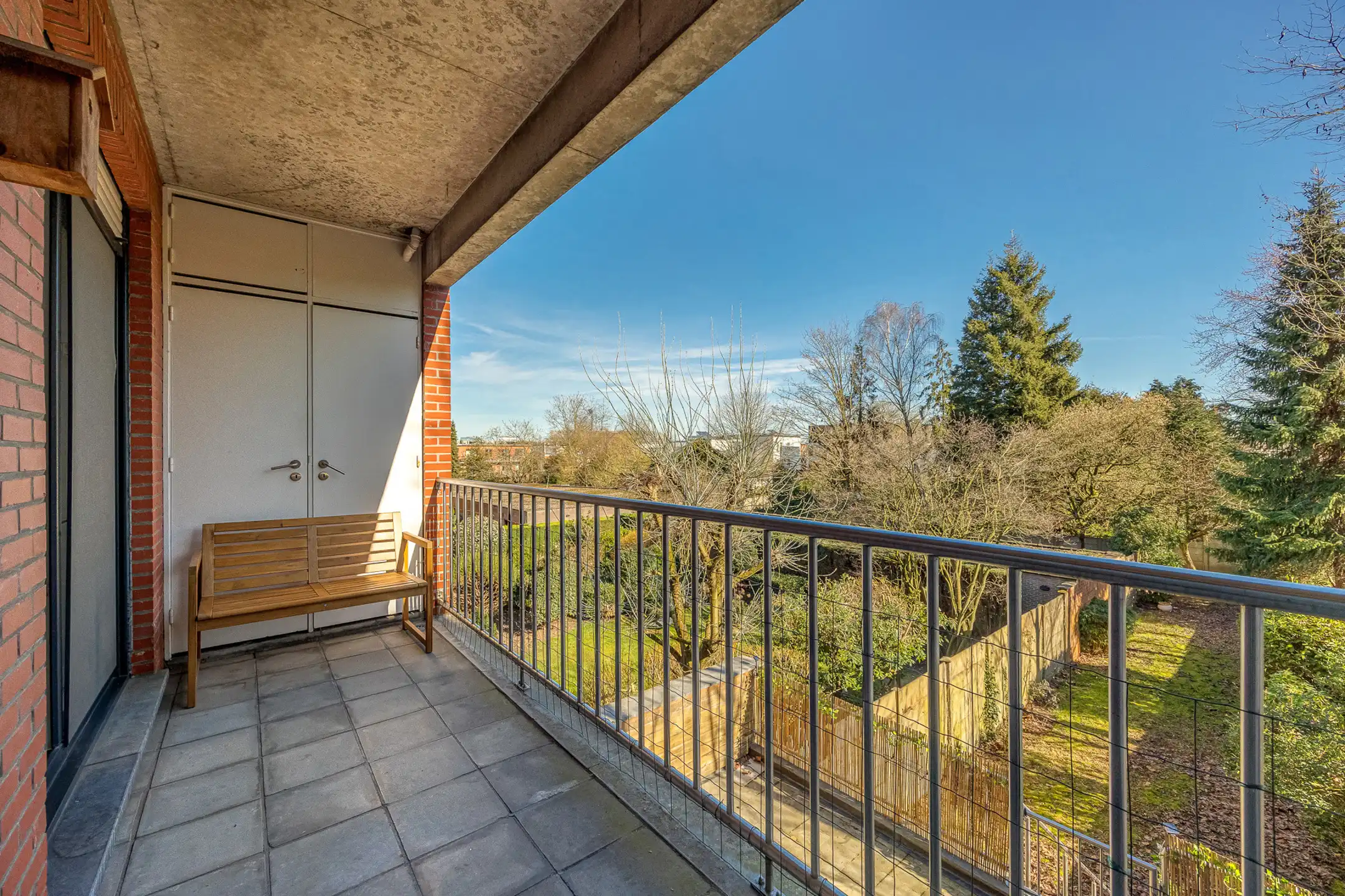 Uniek opbrengsteigendom op top locatie (3 app + 3 parkings) foto 17