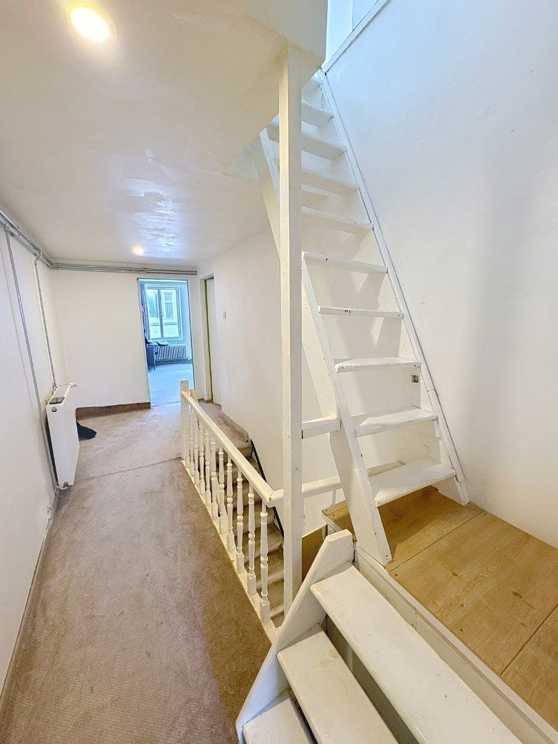 Ruime standaard rijwoning met 4 slaapkamers in het historische Brugge foto 7