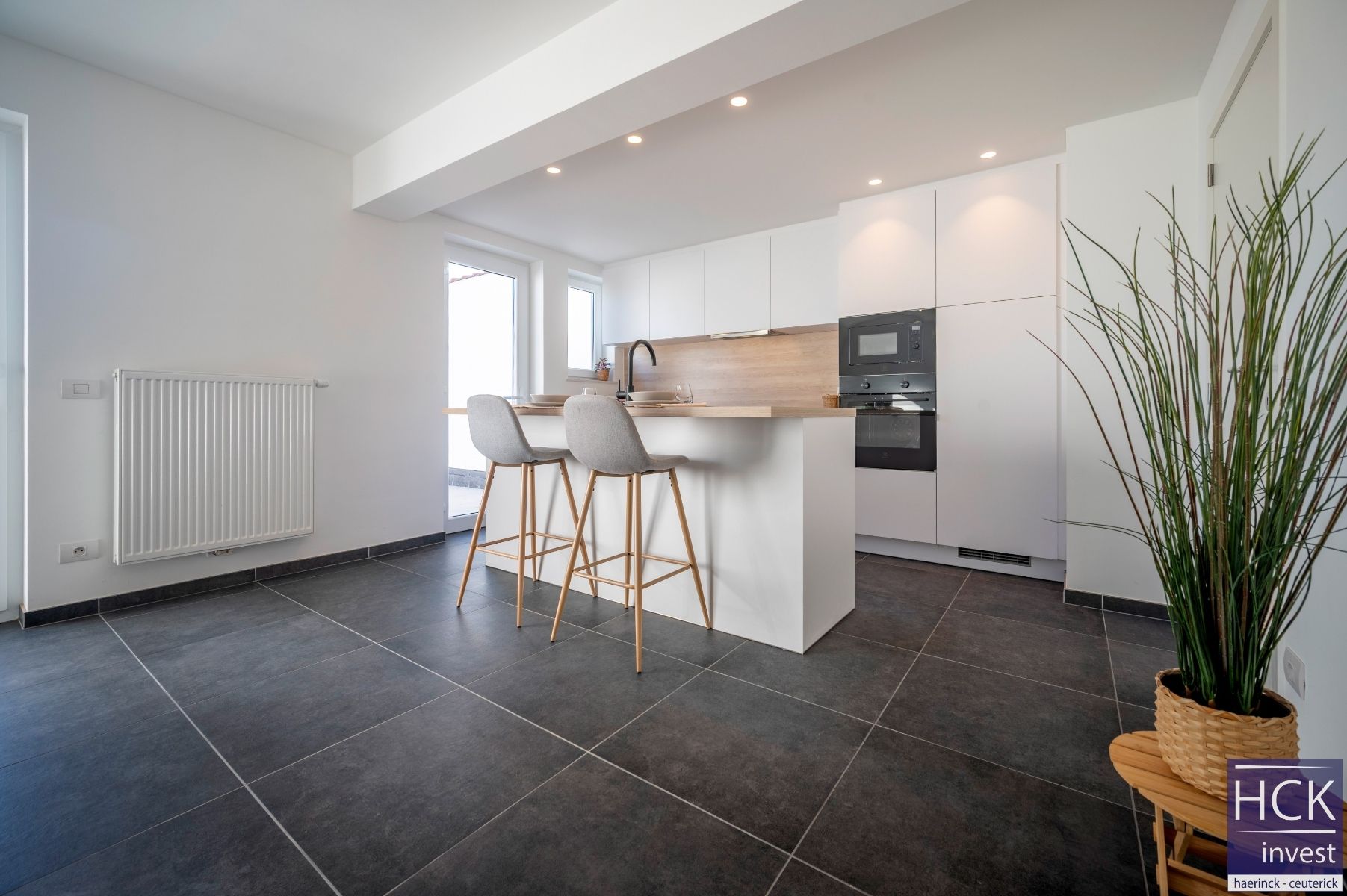 WAREGEM - Instapklare & energiezuinige woning met 4 SLPK. én uitweg foto 9