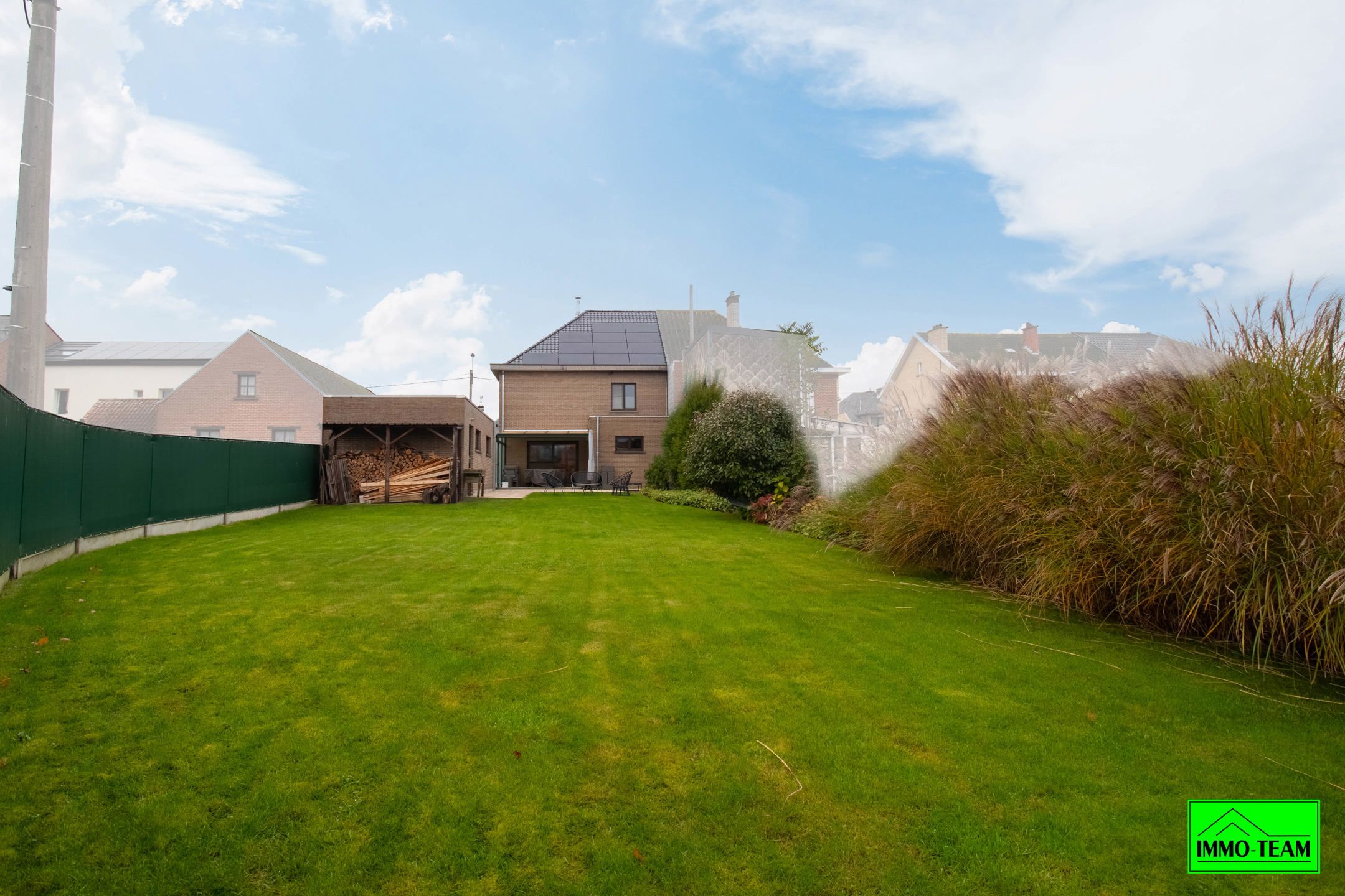 Instapklare gezinswoning met tuin, terras en garage foto 20