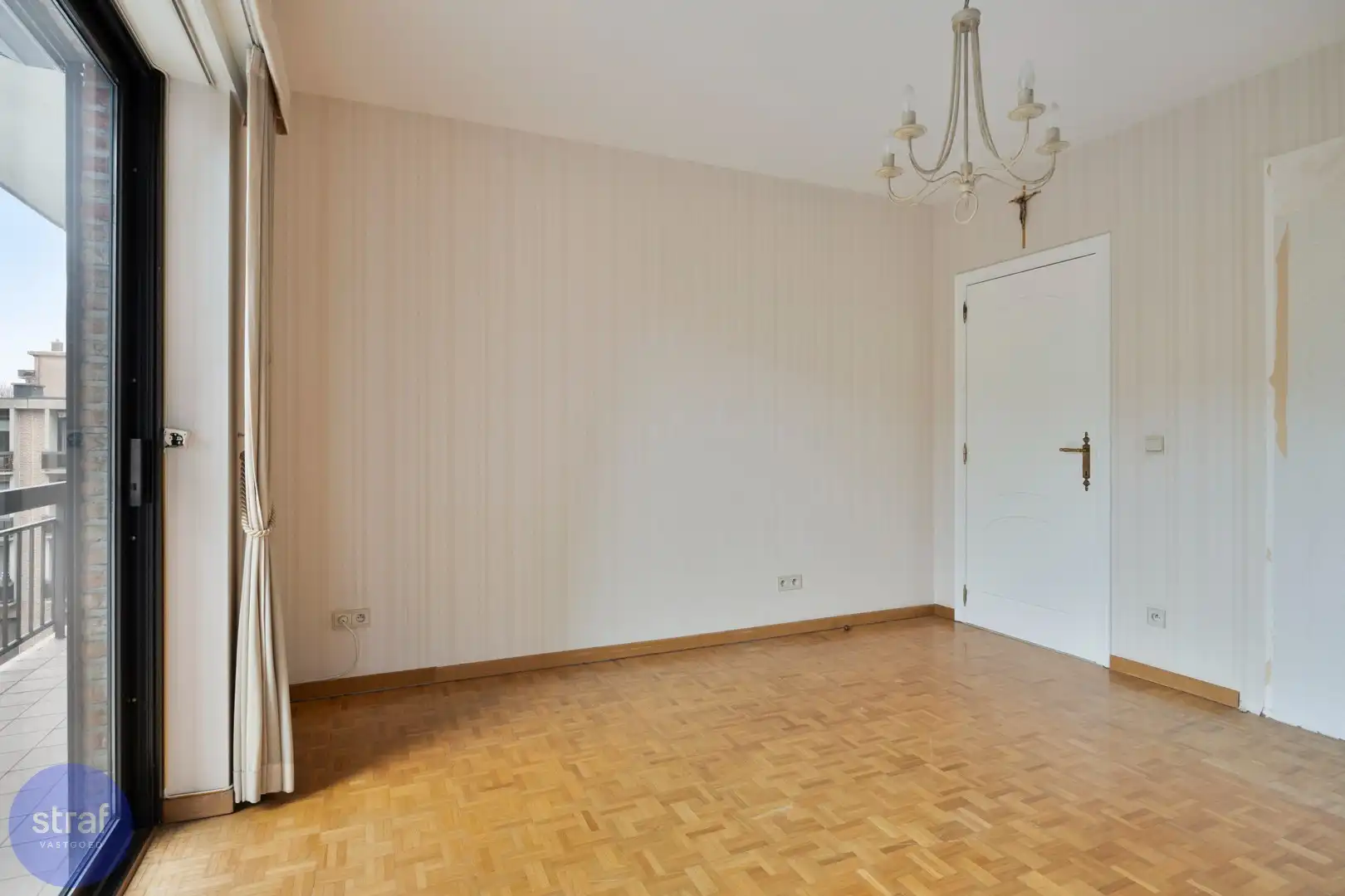 Ruim appartement in hartje Beveren met lage kosten foto 10