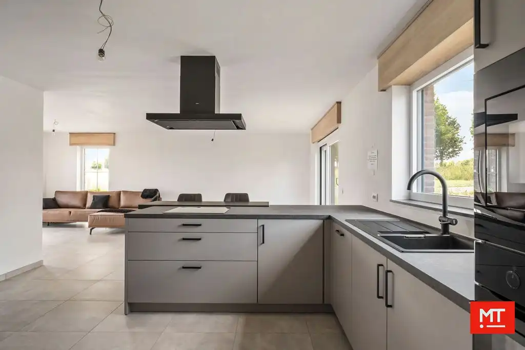 Halfopen nieuwbouwwoningen op een rustige locatie in Wervik foto 12