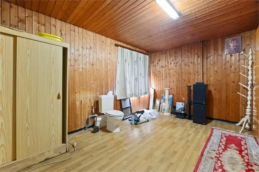 2 TE RENOVEREN WONINGEN+ 16 GARAGES OP EEN PERCEEL VAN 9A87 foto 21