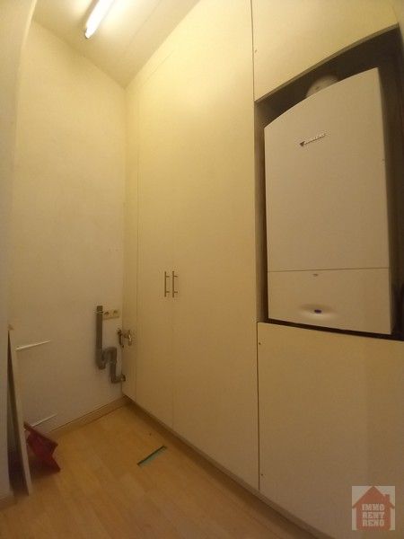 Zeer ruim triplex appartement te huur in centrum Tienen foto 12