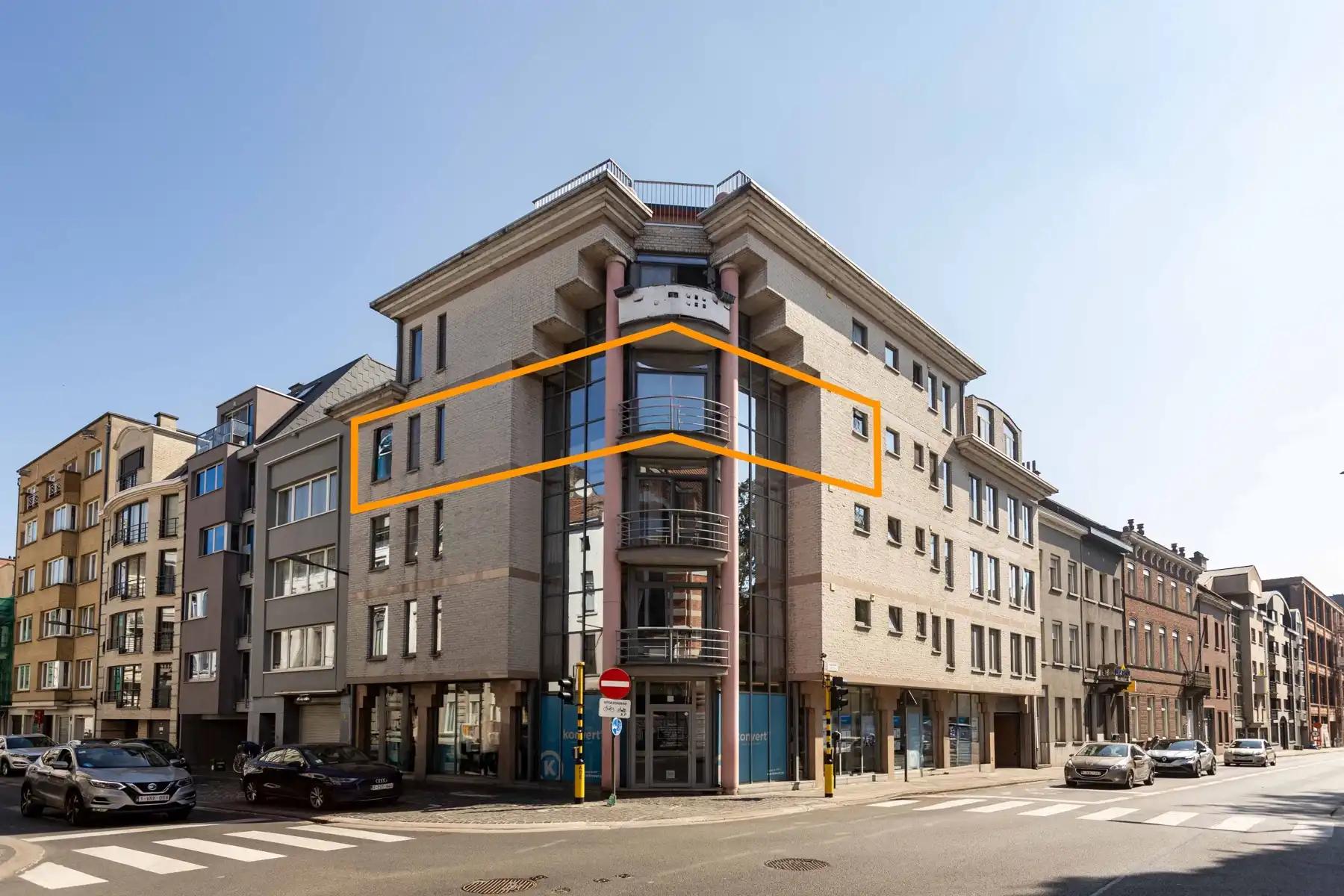 Ruim appartement in het stadscentrum! foto 2