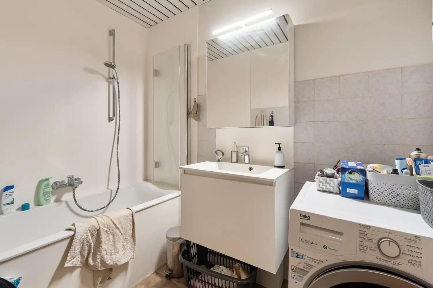 Lichtrijk appartement van 90 m² te huur in hartje Genk foto 12