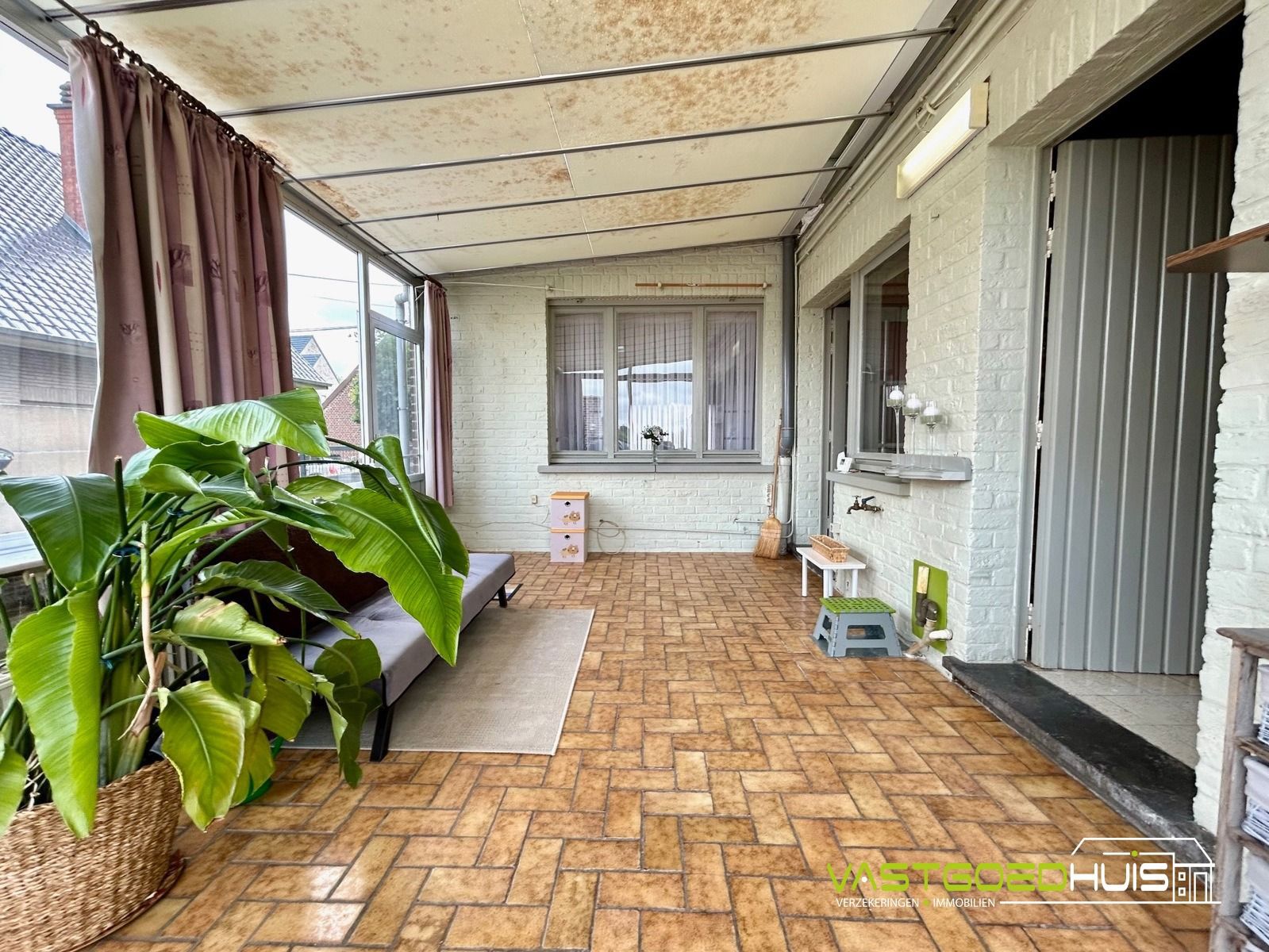 Karaktervolle, te renoveren 3-gevelwoning met tuin foto 11