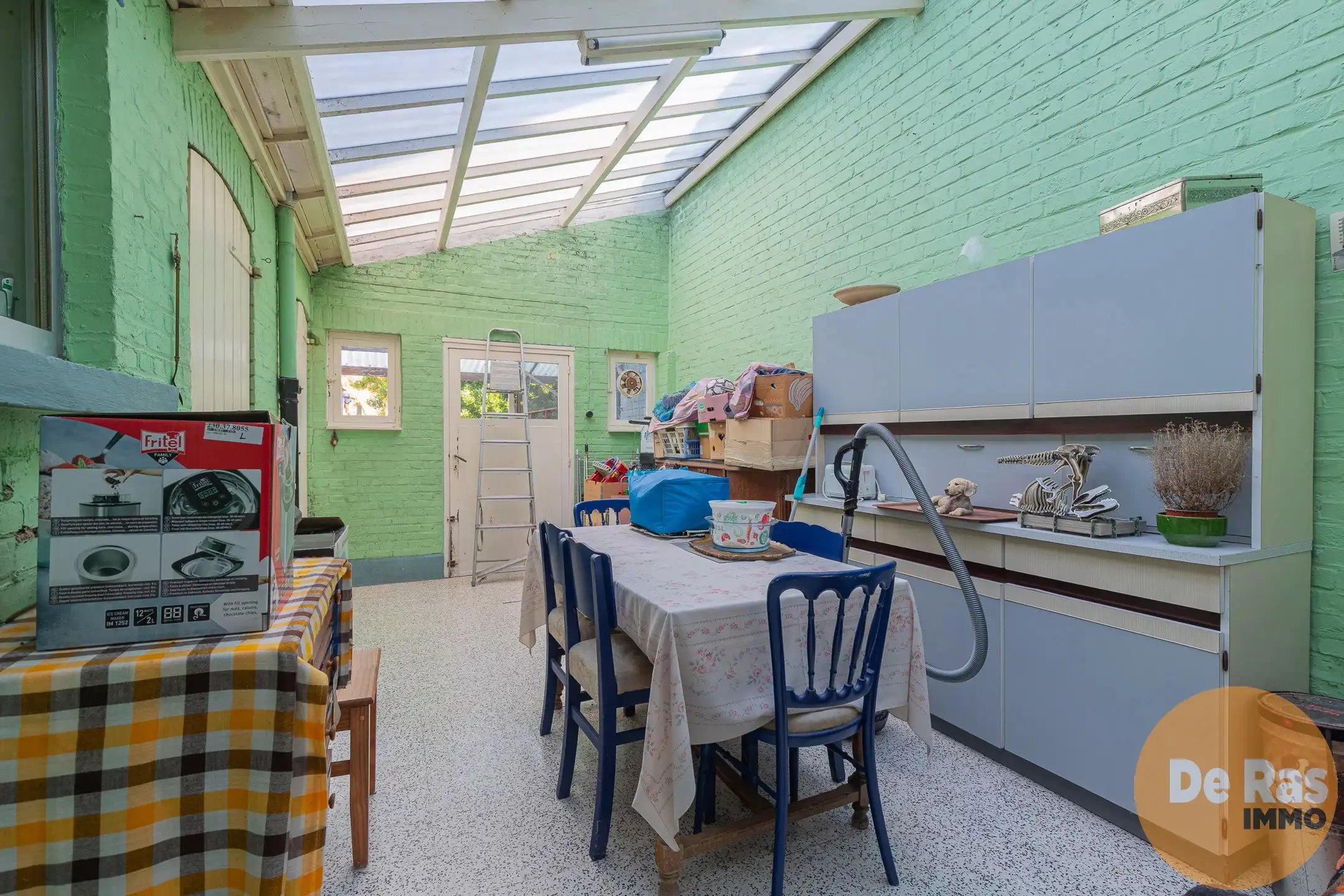 DEINZE - Te renoveren burgerwoning met tuin nabij centrum foto 6