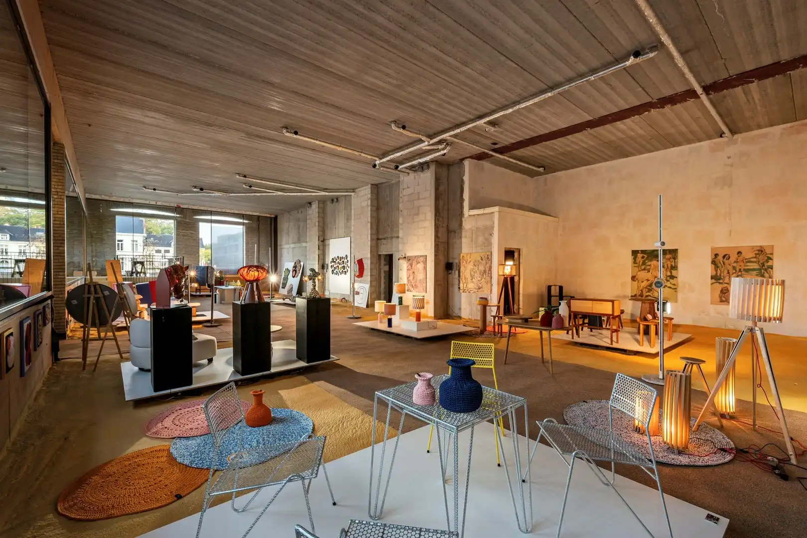 Unieke casco handelsruimte van 275m² met terras op een topligging aan de Broeltorens in Kortrijk foto 6