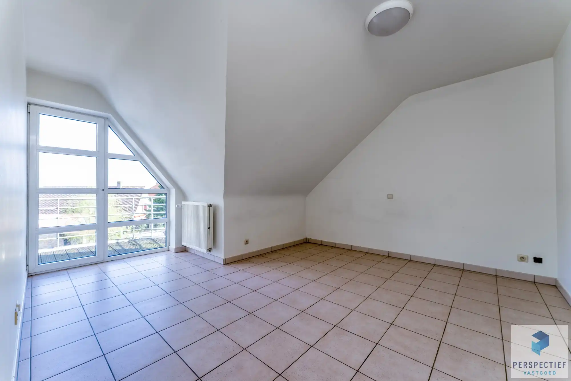 Goed gelegen appartement met 2 slpk - 2 terrassen & autostaanplaats foto 12