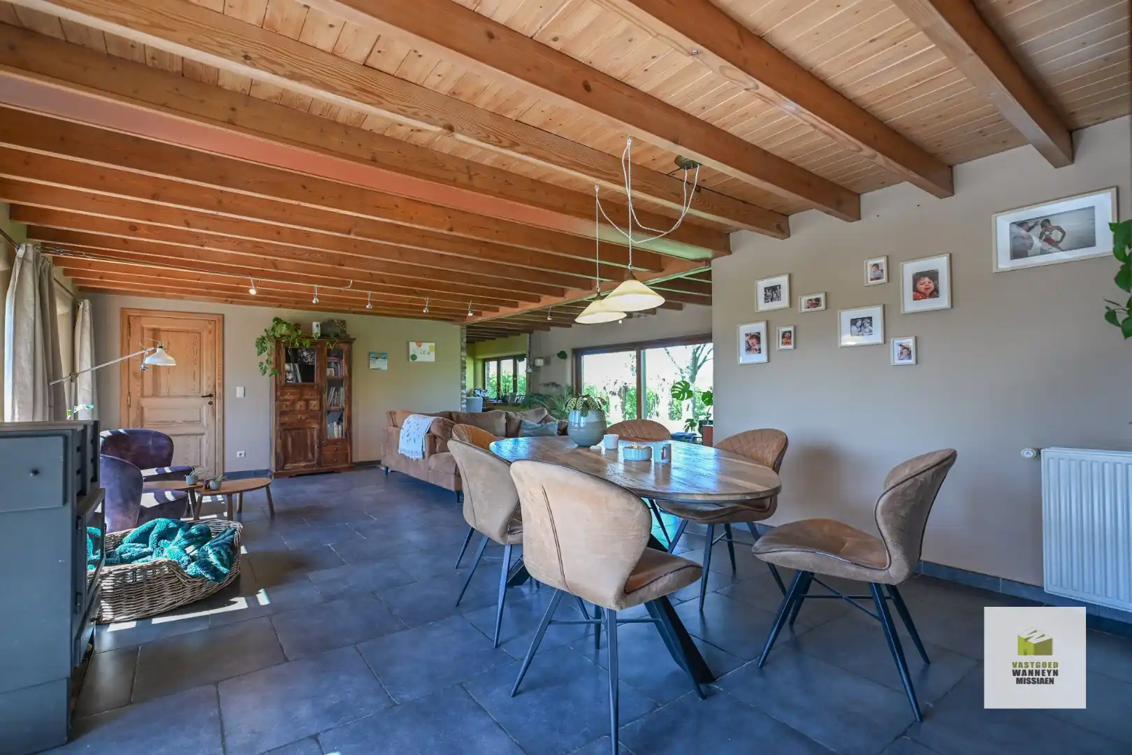 Landelijke gerenoveerde woning op 9.500 m2 met 3 slaapkamers en landelijk vergezicht foto 16