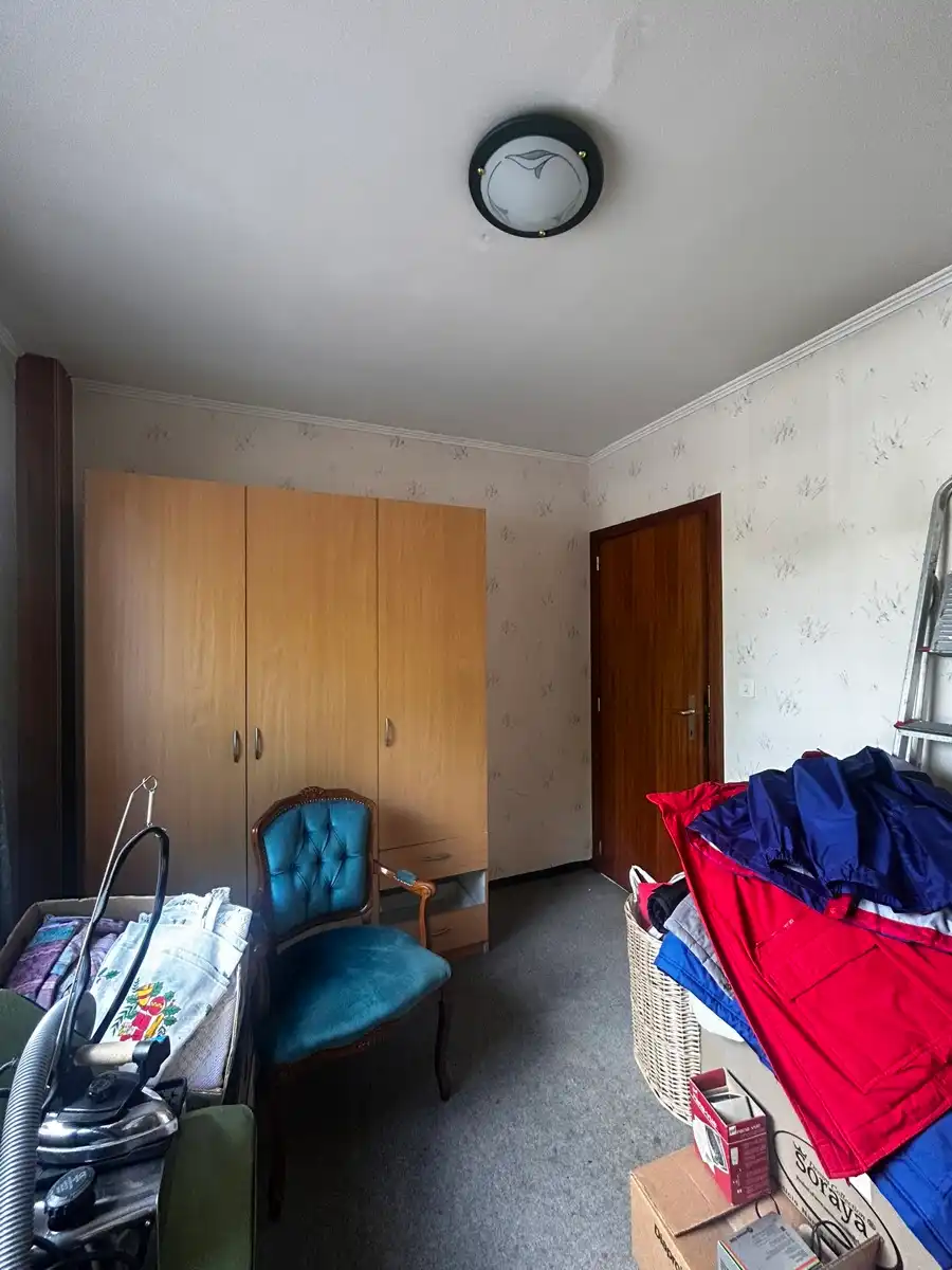 Ruime woning met 5 slpk, 2 badkamers, garage en ruime tuin foto 12