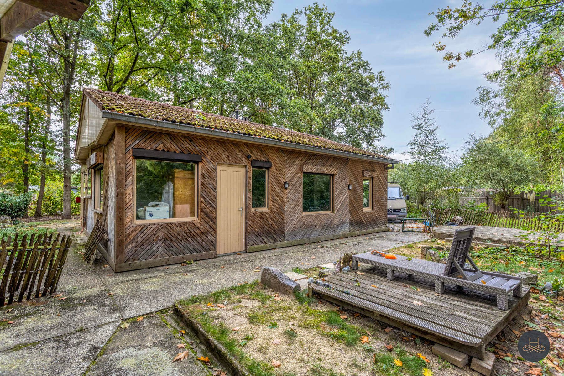 Gezellige bungalow op perceel van 23a90ca in groene omgeving foto 5