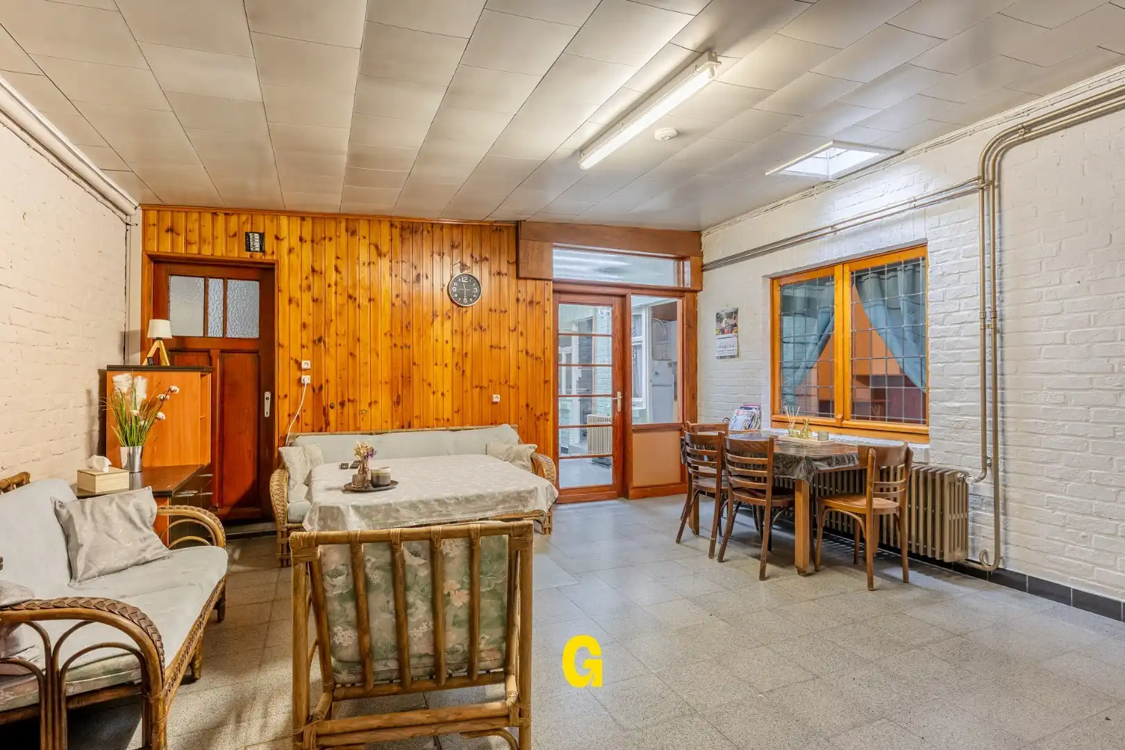Te renoveren woning met 3 slaapkamers, inpandige garage en tuin foto 6
