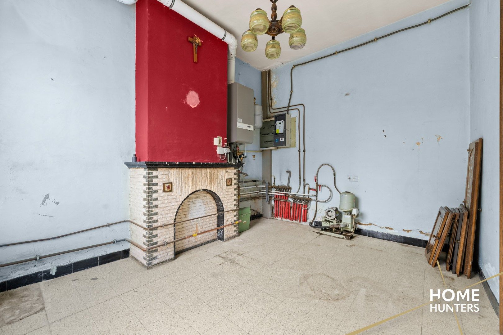 Te renoveren woning met 3 slaakamers en een zonnige tuin foto 8