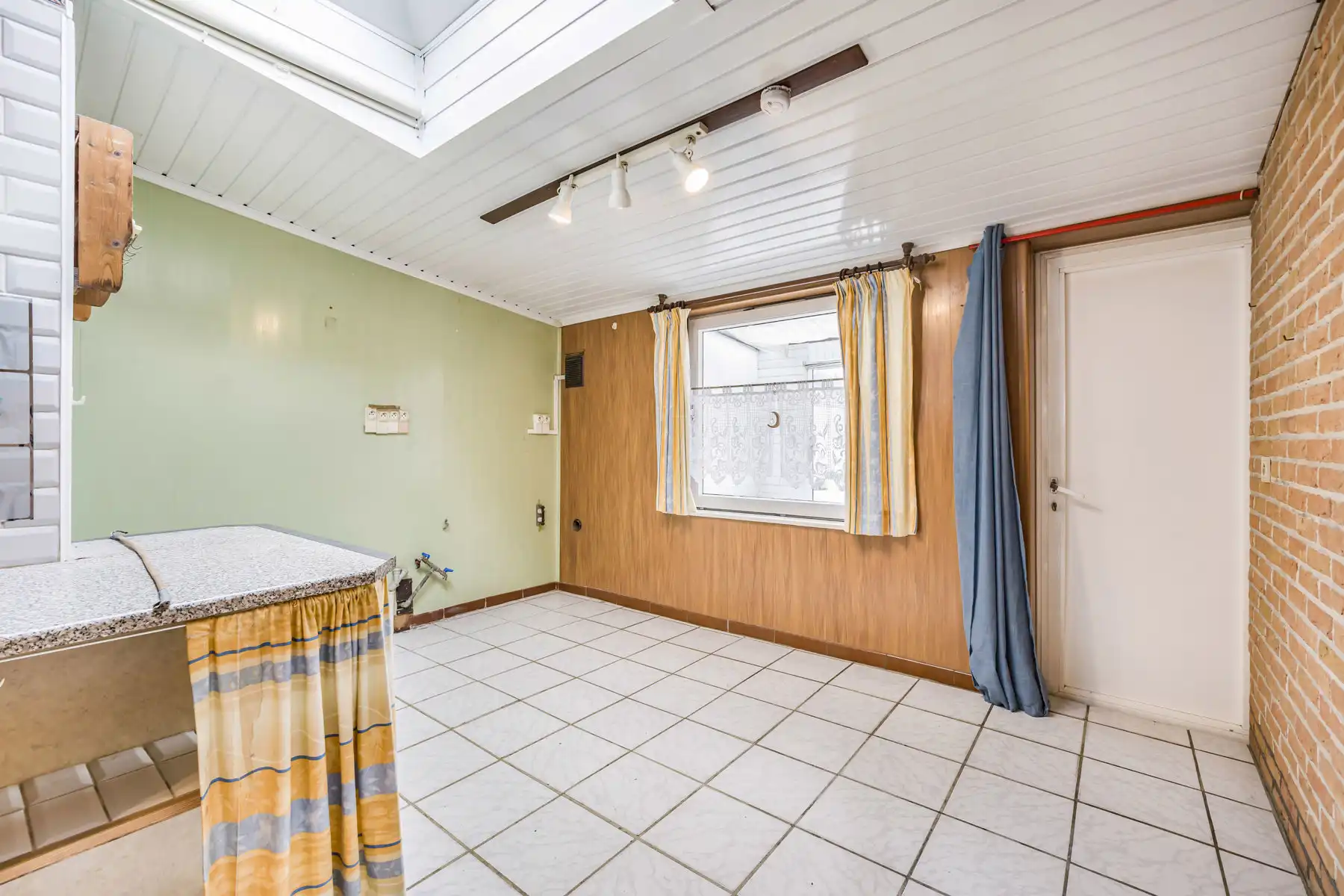 Goed gelegen woning met 3 slaapkamers en tuin foto 5