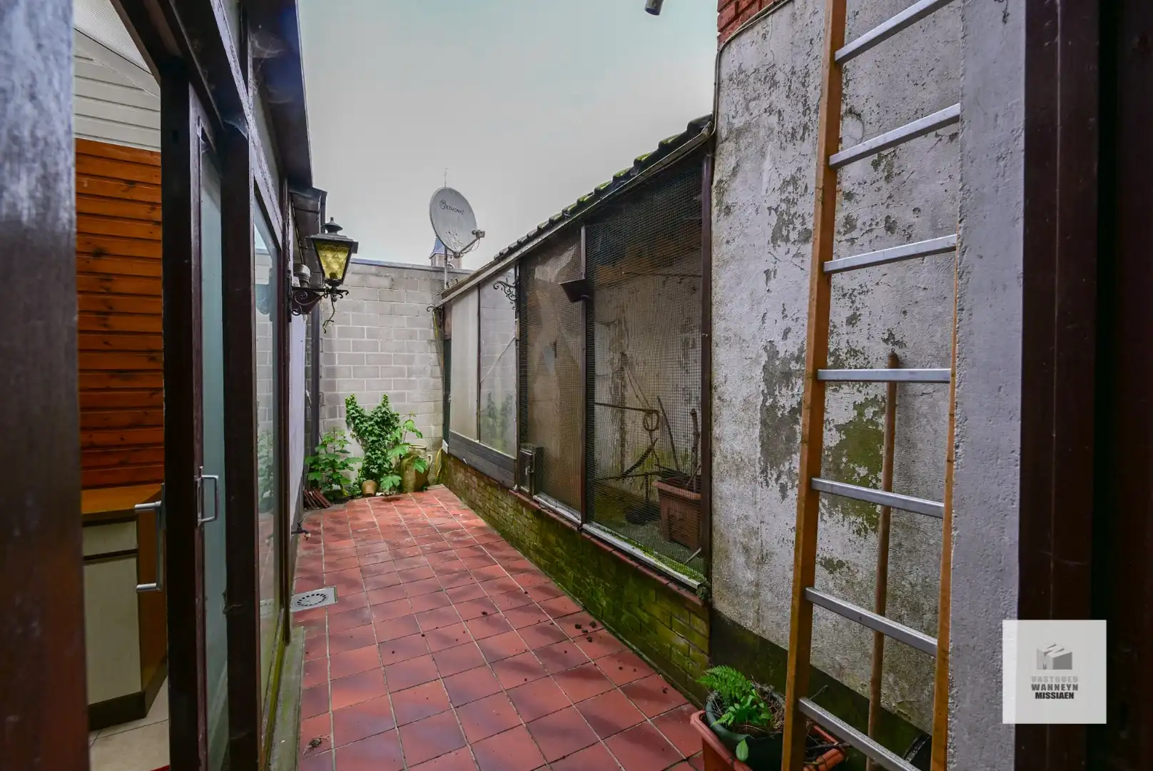Te renoveren woning met garage centrum Oedelem foto 6