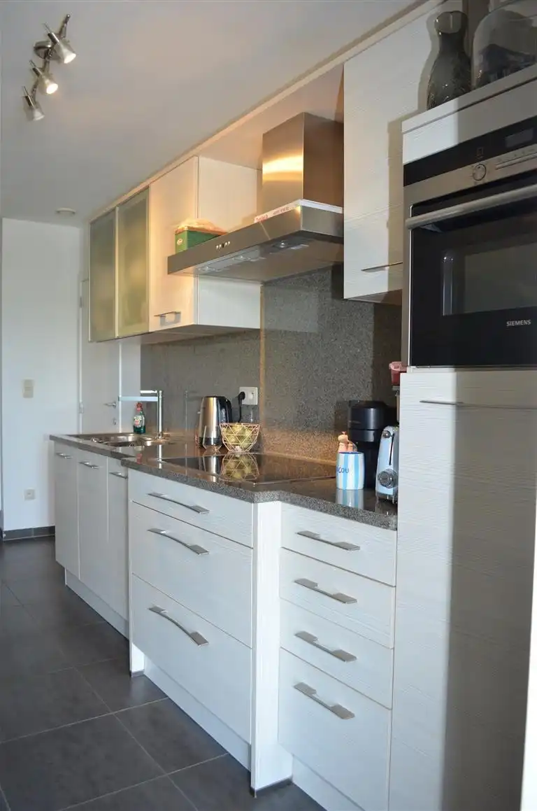 Appartement met twee slaapkamers, autostaanplaats en kelderberging in het centrum. foto 8