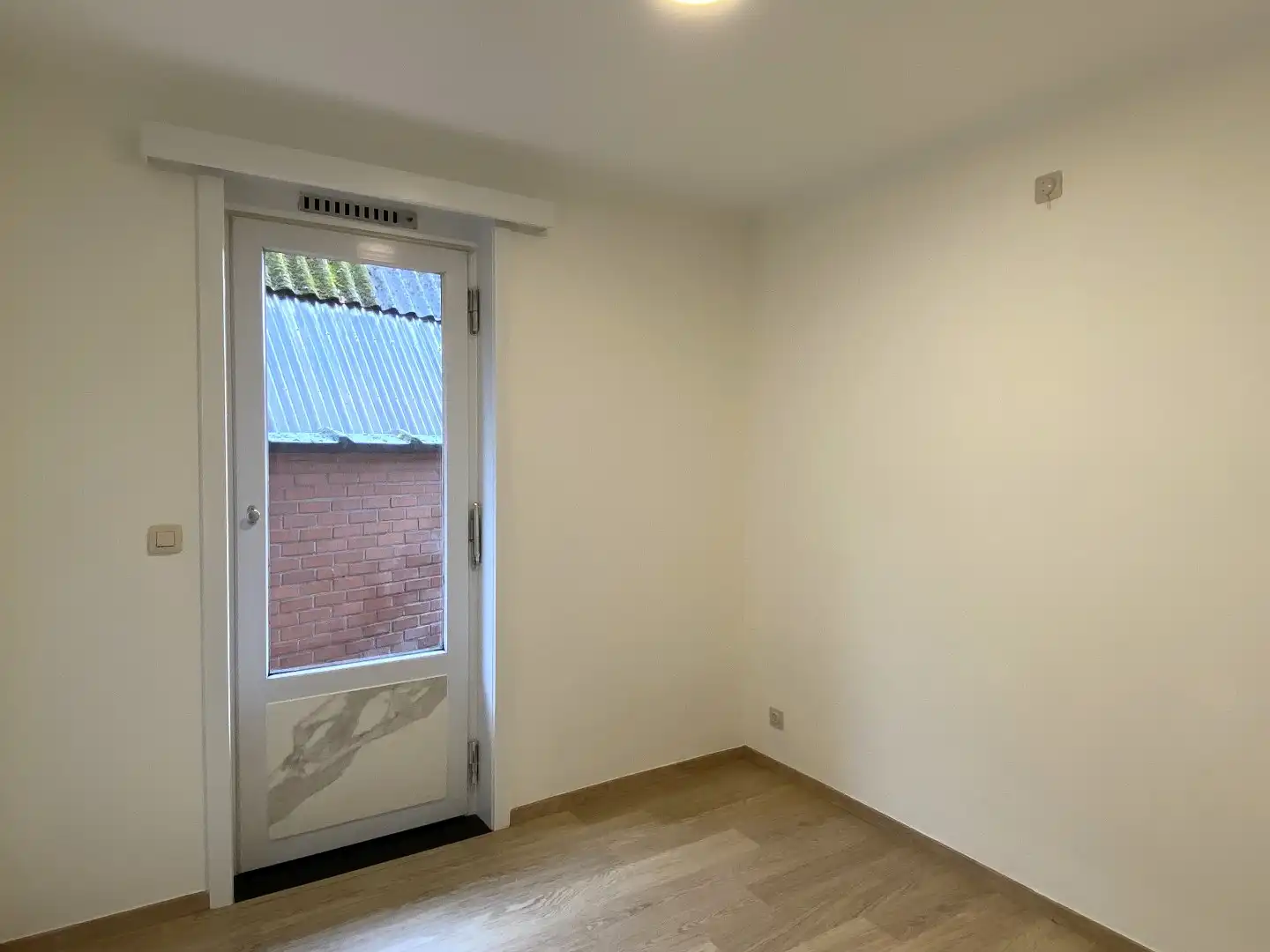 APPARTEMENT MET 2 SLAAPKAMERS | TERRAS EN GARAGE !!! foto 5