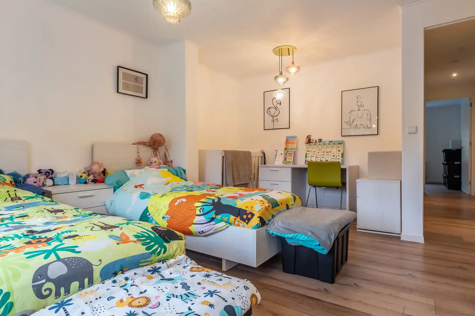 Ruime, gerenoveerde gezinswoning met 3 slaap- en 2 badkamers foto 16