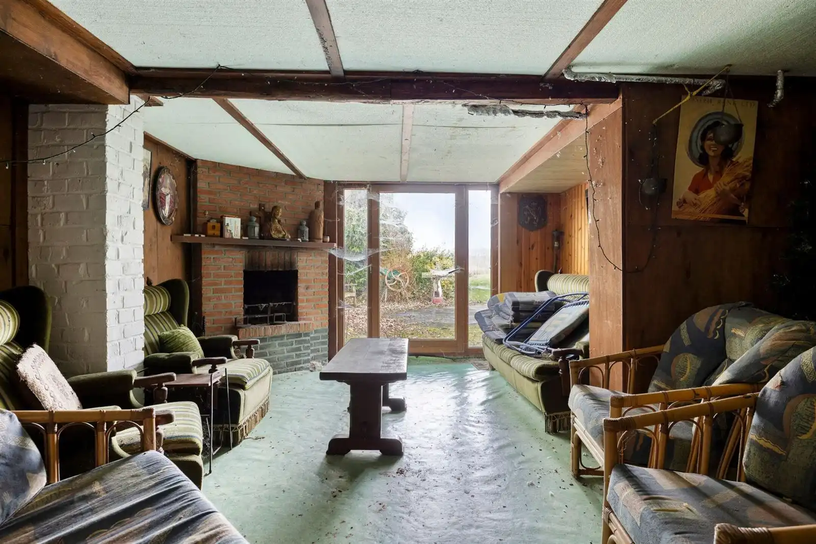 Bungalow met grote garage en tuin  foto 20