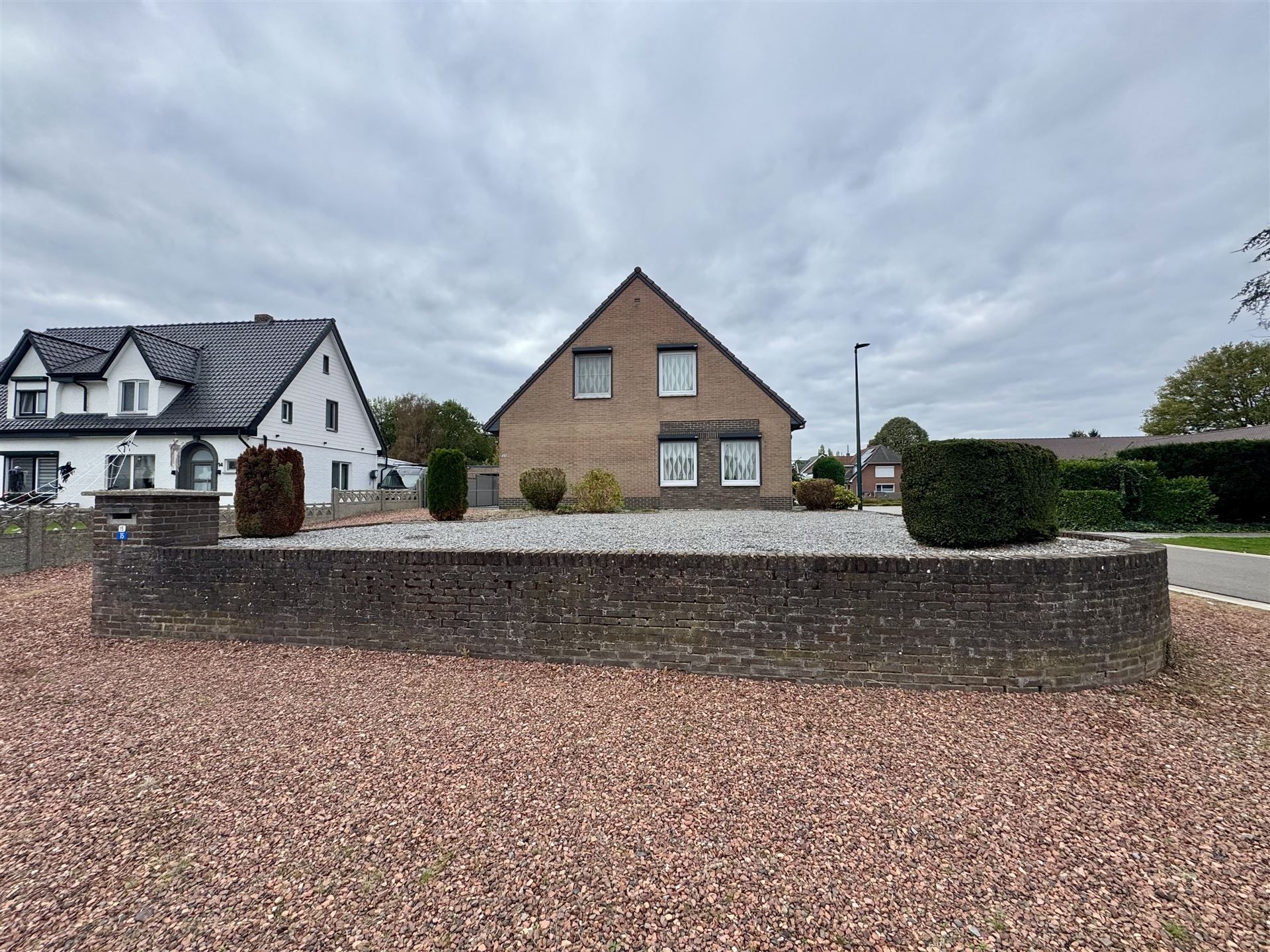 Vrijstaande woning die gebruikt kan worden als twee-woonst foto 30