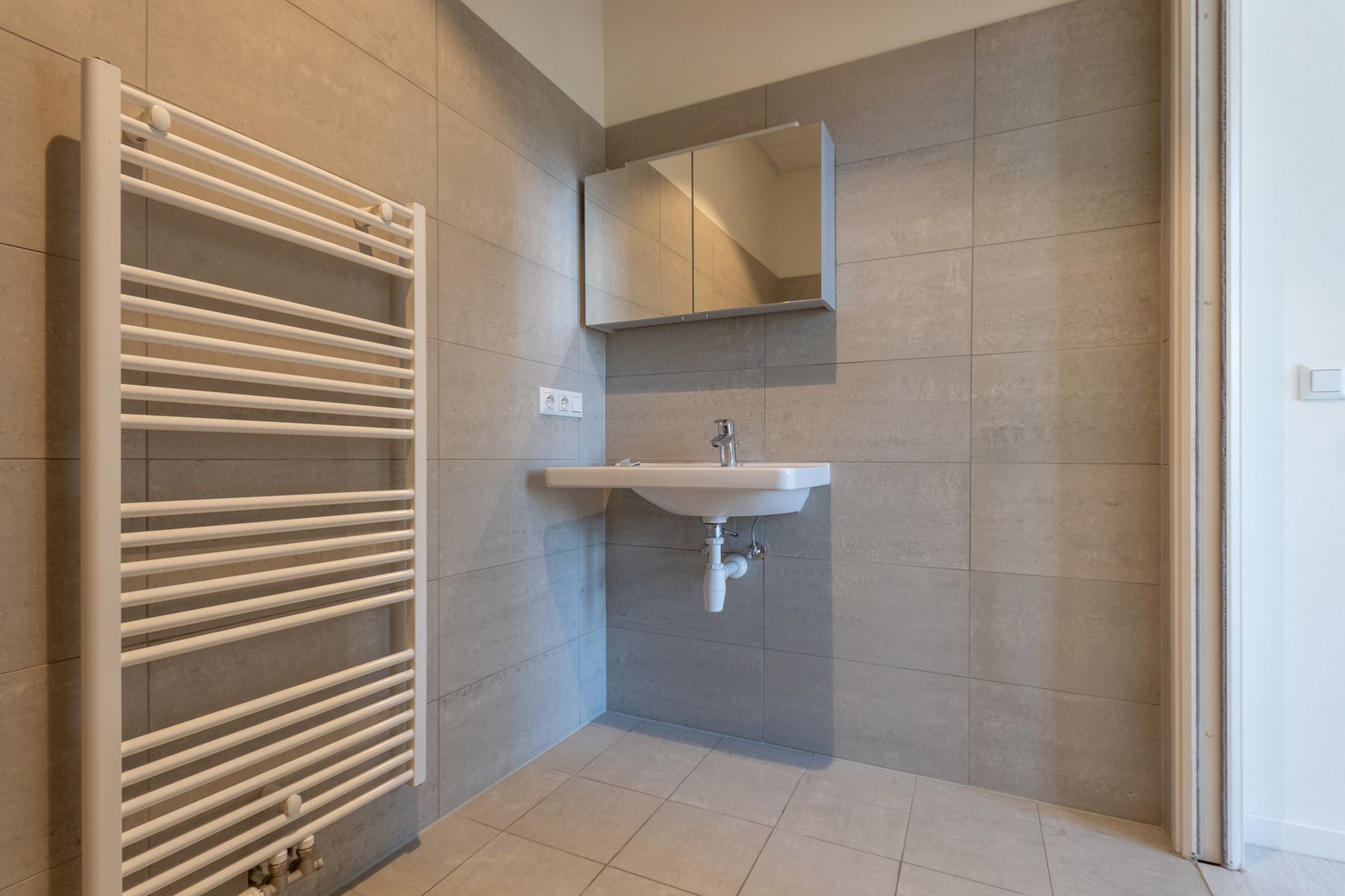 Assistentieflat met kelder in centrum Halle foto 14