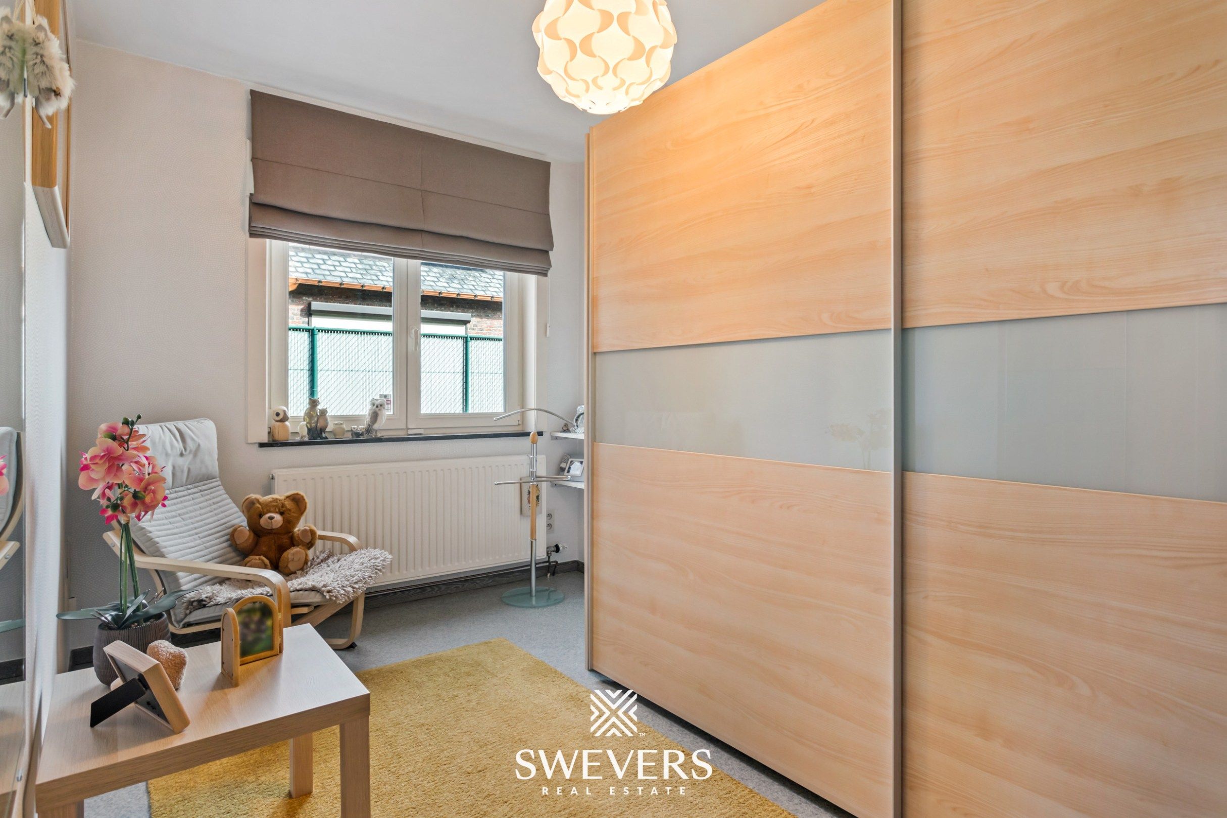 Ruime instapklare gezinswoning met 4 slaapkamers in rustige straat vlakbij Hasselt foto 16