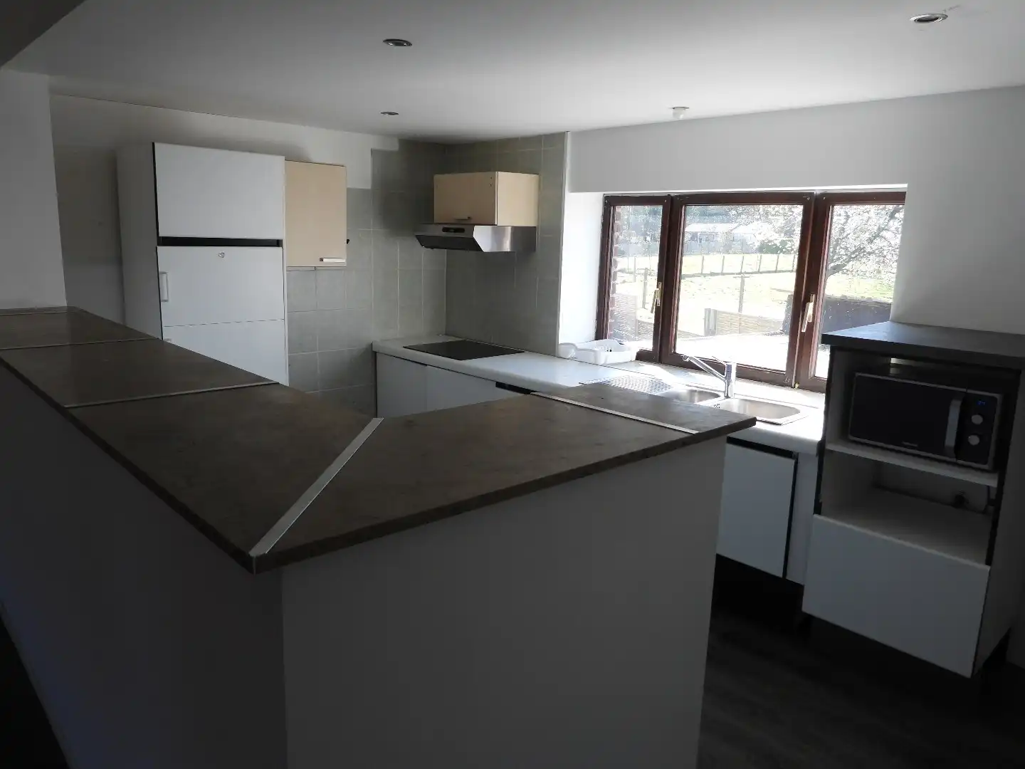 Appartement te huur eerste verdiep klipstraat 12/2 te Budingen foto 3