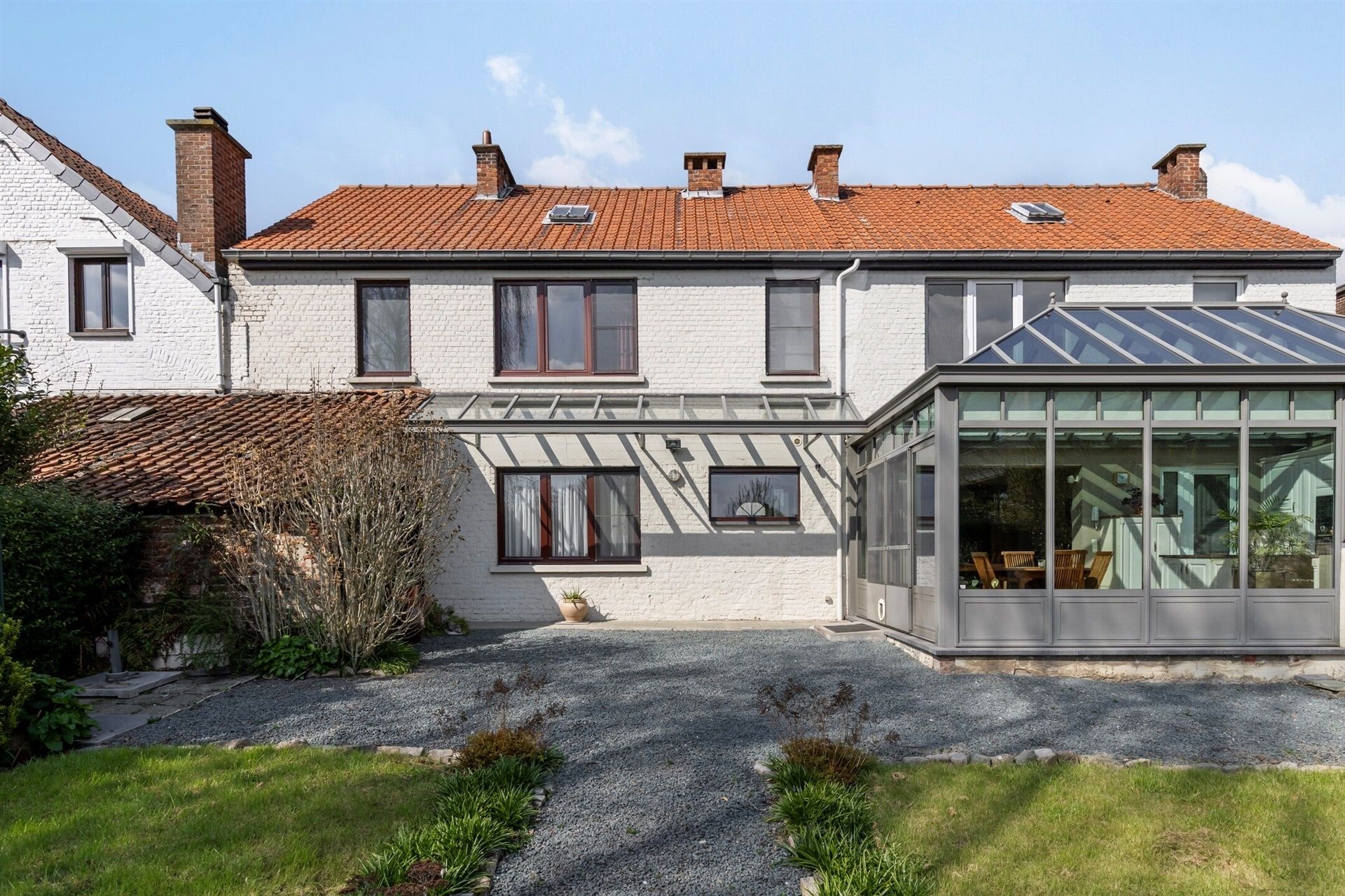 Ruime woning met veel mogelijkheden foto 8