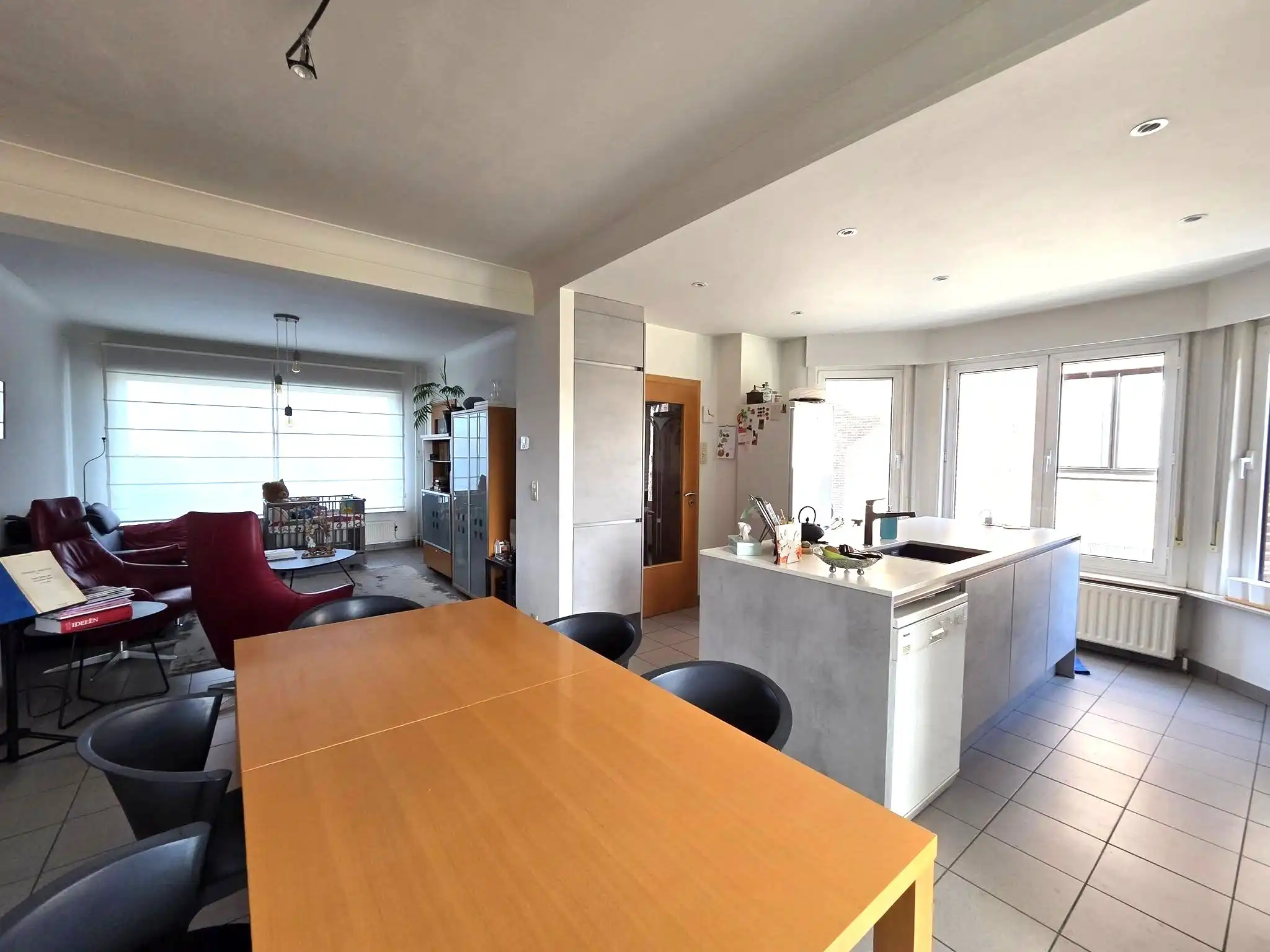 Ruime halfopen gezinswoning met 5 slaapkamers, grote tuin en garage in Eppegem foto 12