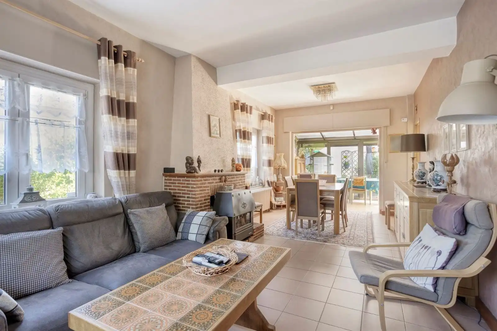 Zeer goed onderhouden woning met 3 slaapkamers, bureau + prive staanplaats  foto 6