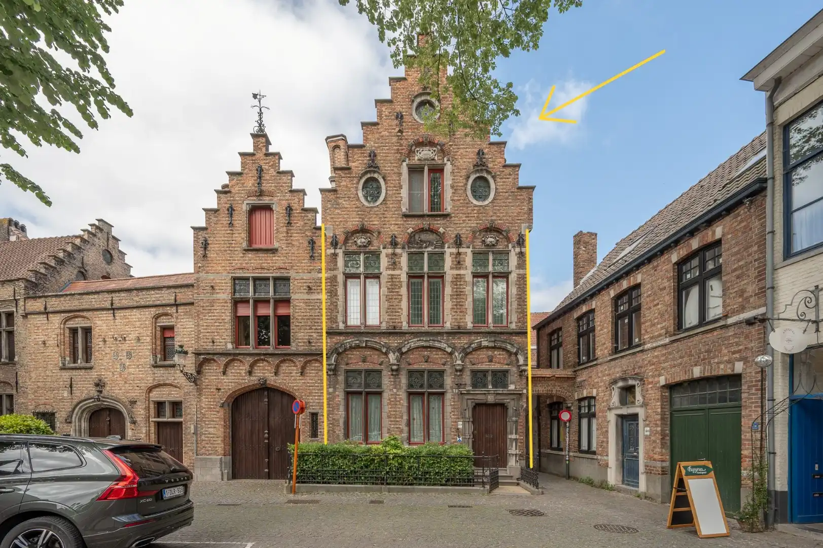 Unieke Herenwoning in het Hart van Brugge foto 12