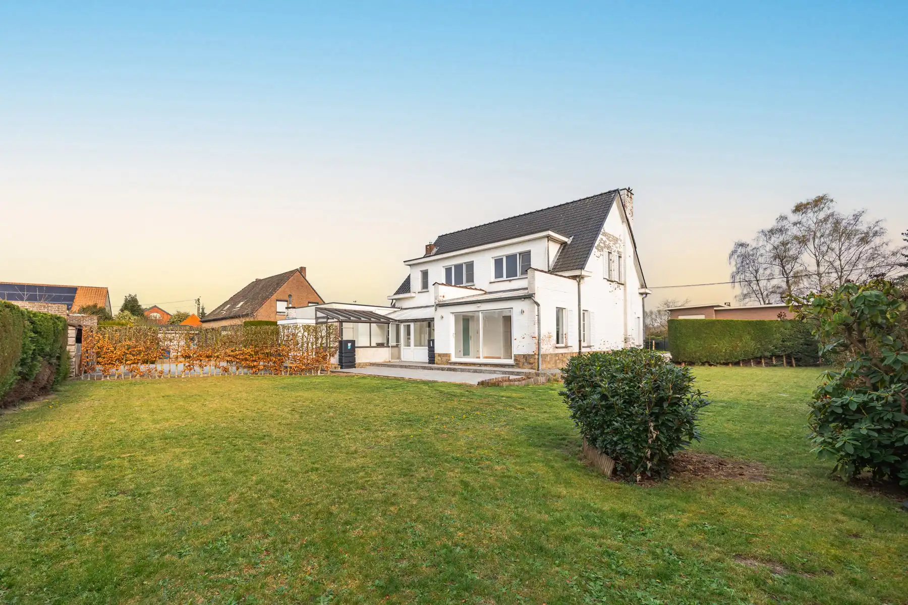 Ruime woonst met tuin, studio en veel parkeermogelijkheid foto 25