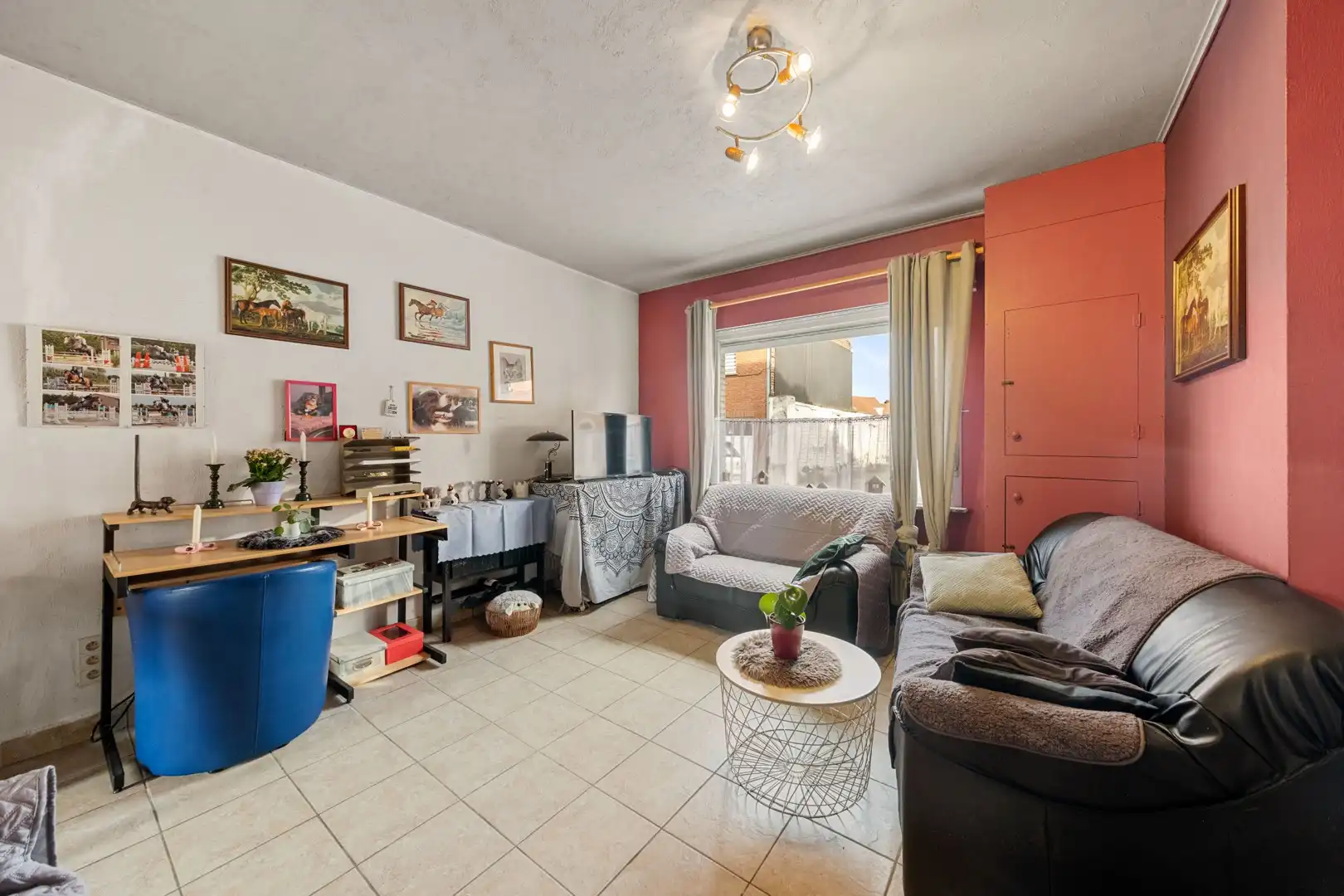 Charmante starterswoning met tuin in Flora, Merelbeke. foto 3