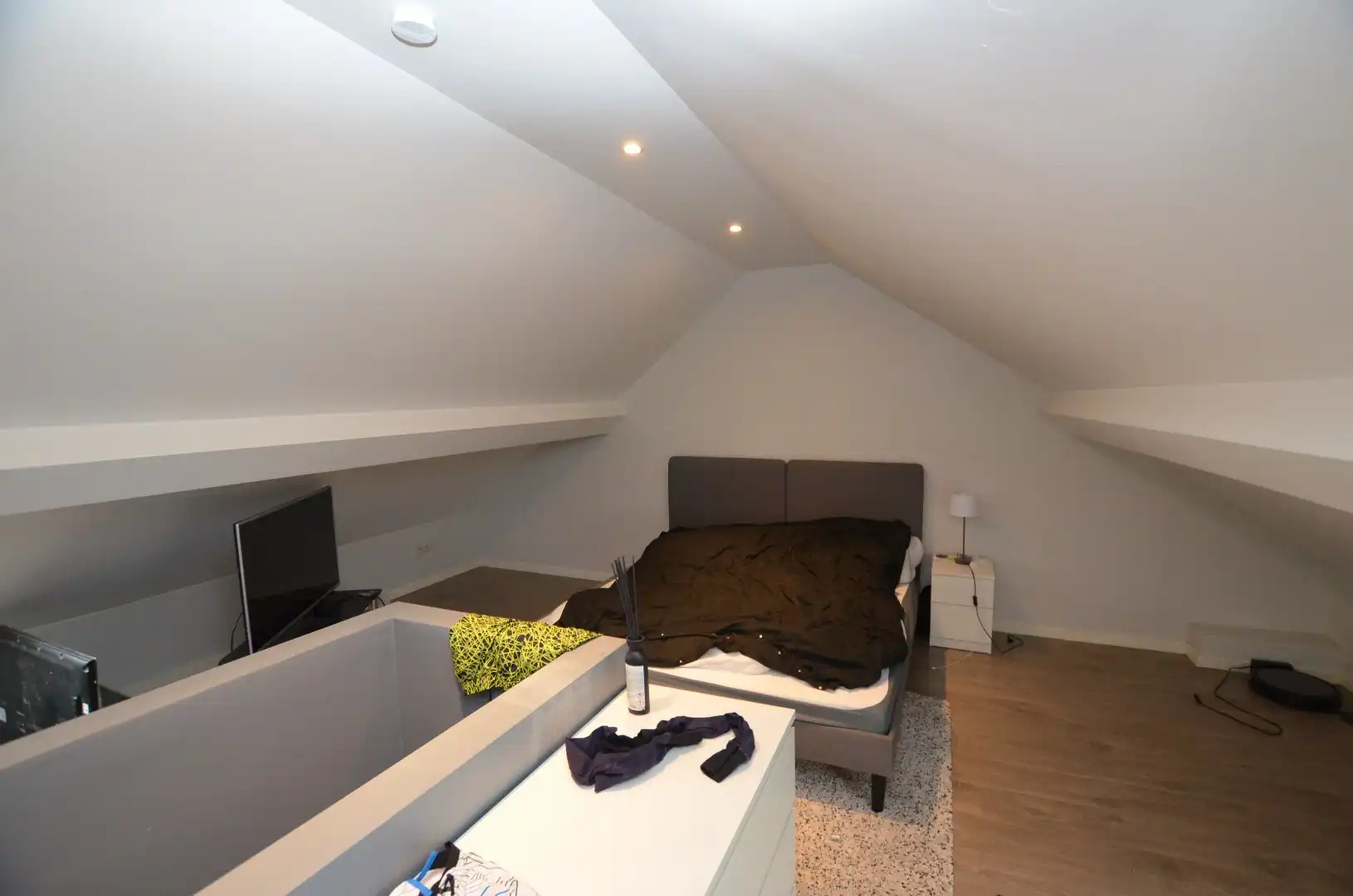 Opbrengsteigendom met 4 erkende appartementen foto 18