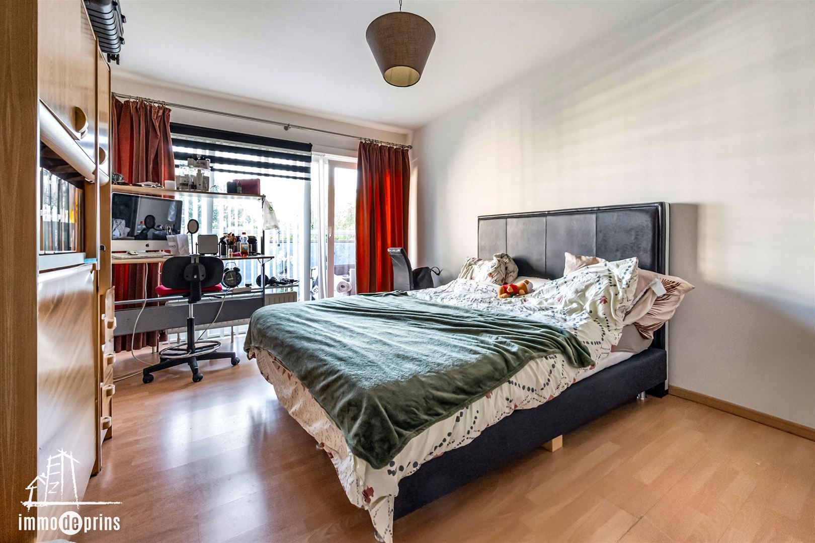 Goed onderhouden verhuurd appartement  met 2 slaapkamers foto 12