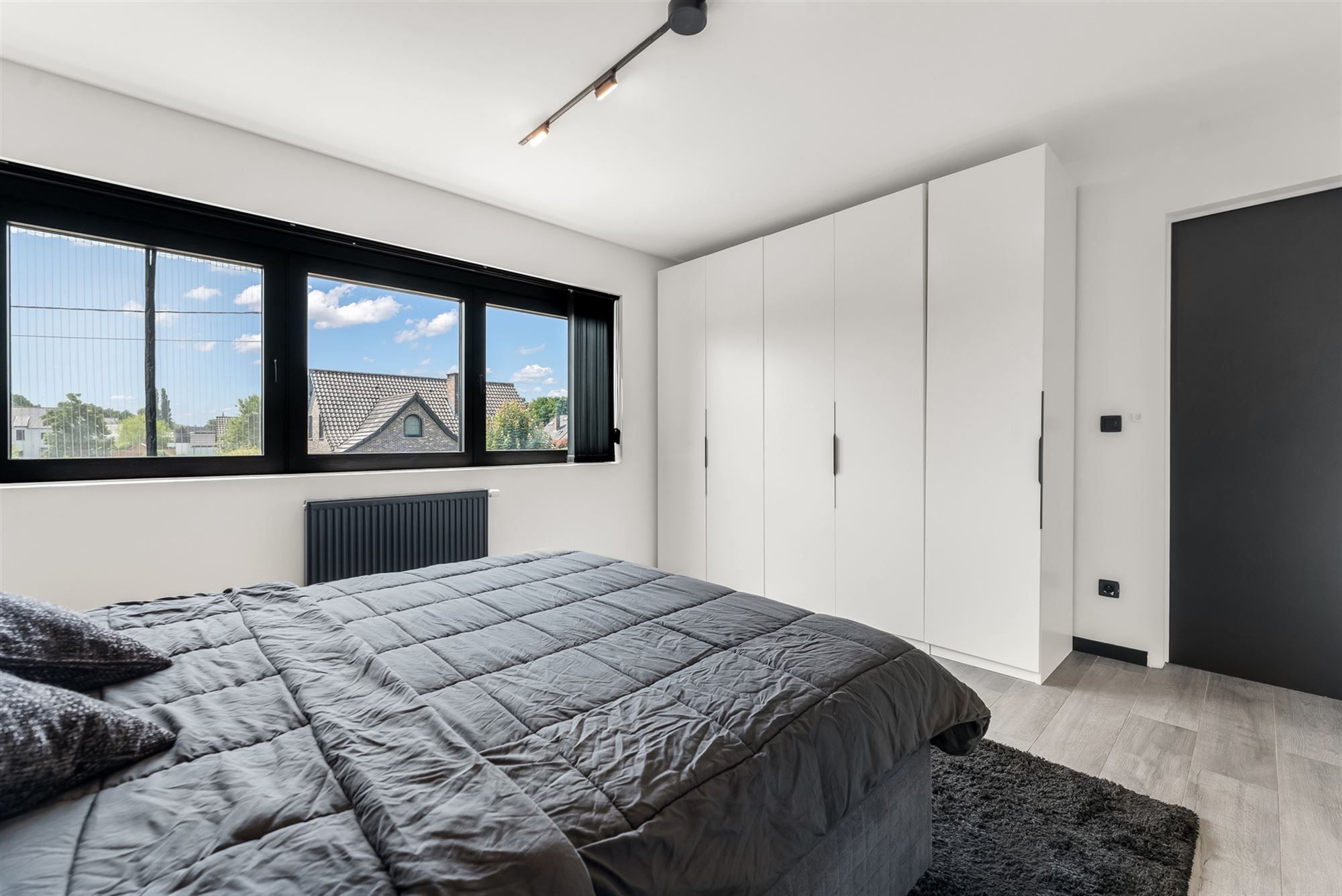 RECENTE WONING MET 3 SLAAPKAMERS EN KWALITATIEVE AFWERKING OP RUSTIGE LIGGING foto 17
