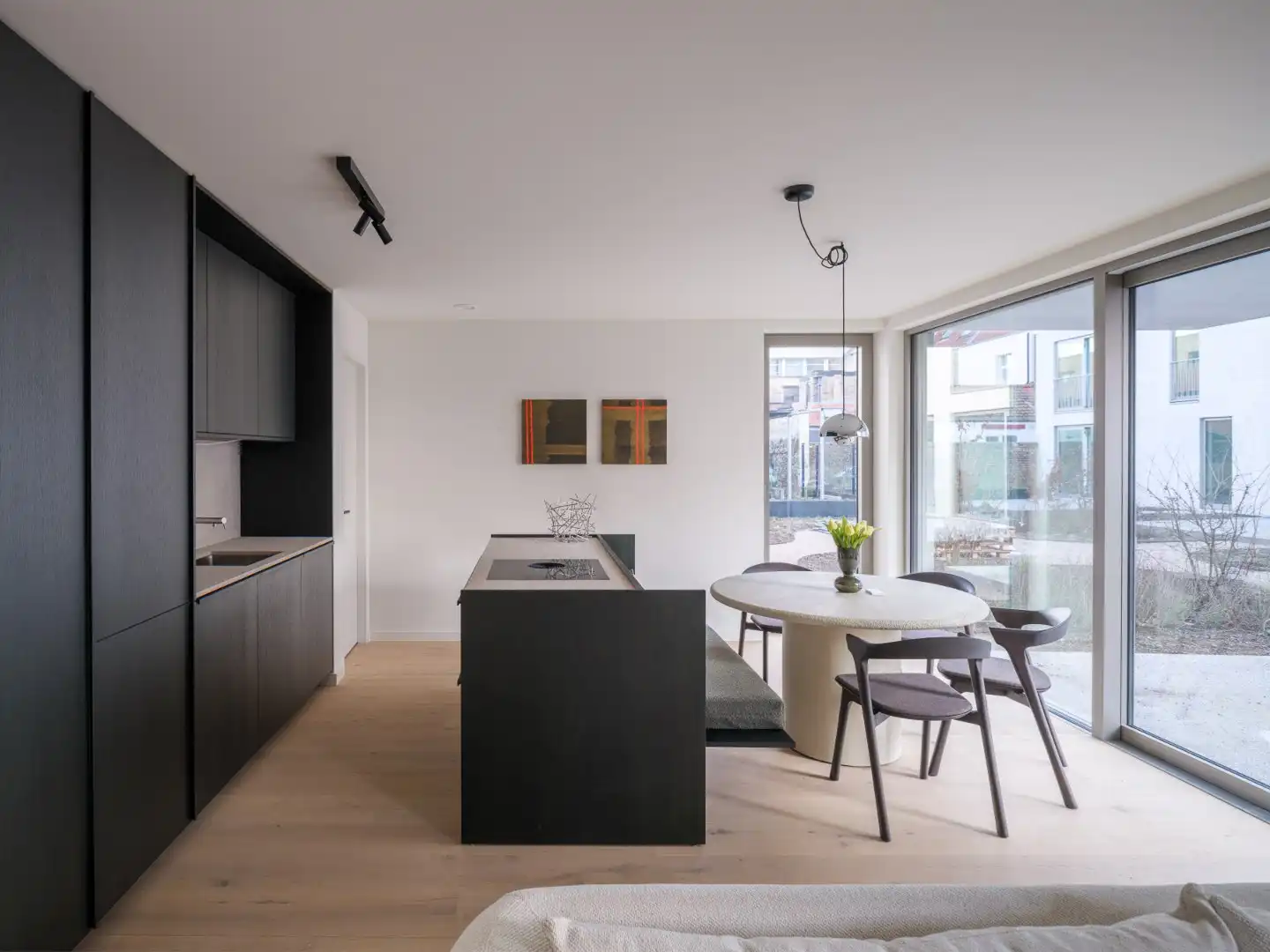 Nieuwbouwappartementen langsheen het water te Kristus-Koning (Brugge) foto 3