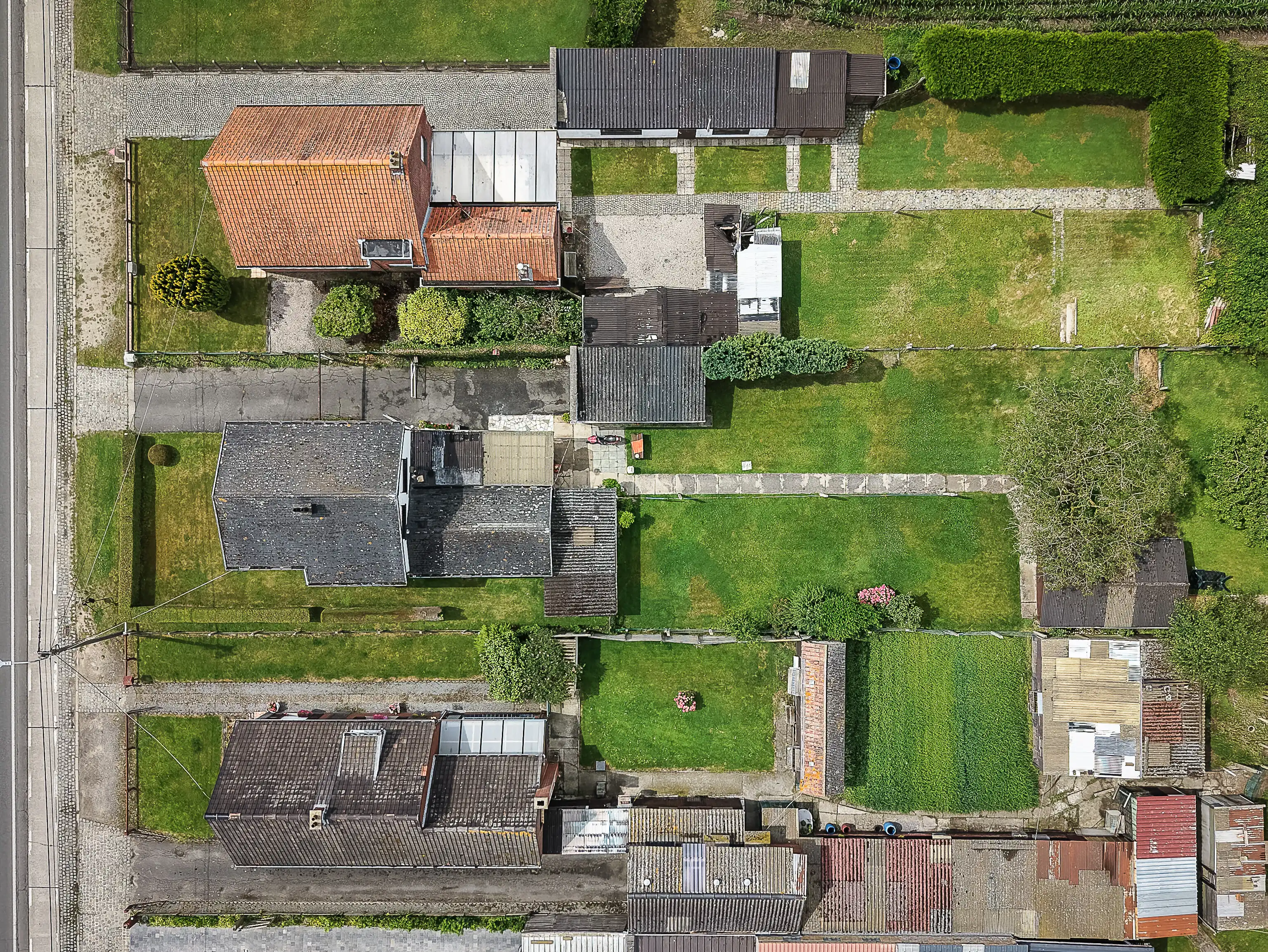 Te renoveren woning met prachtige tuin aan Drongengoedbos foto 30