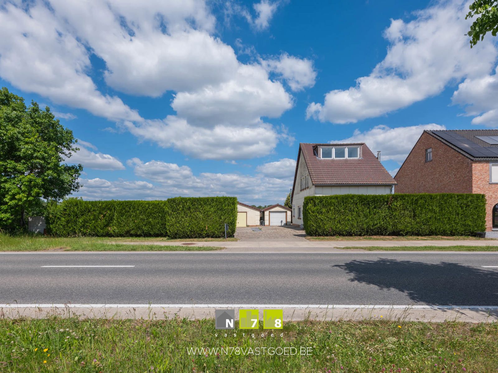 Huis te koop foto {{pictureIndex}}